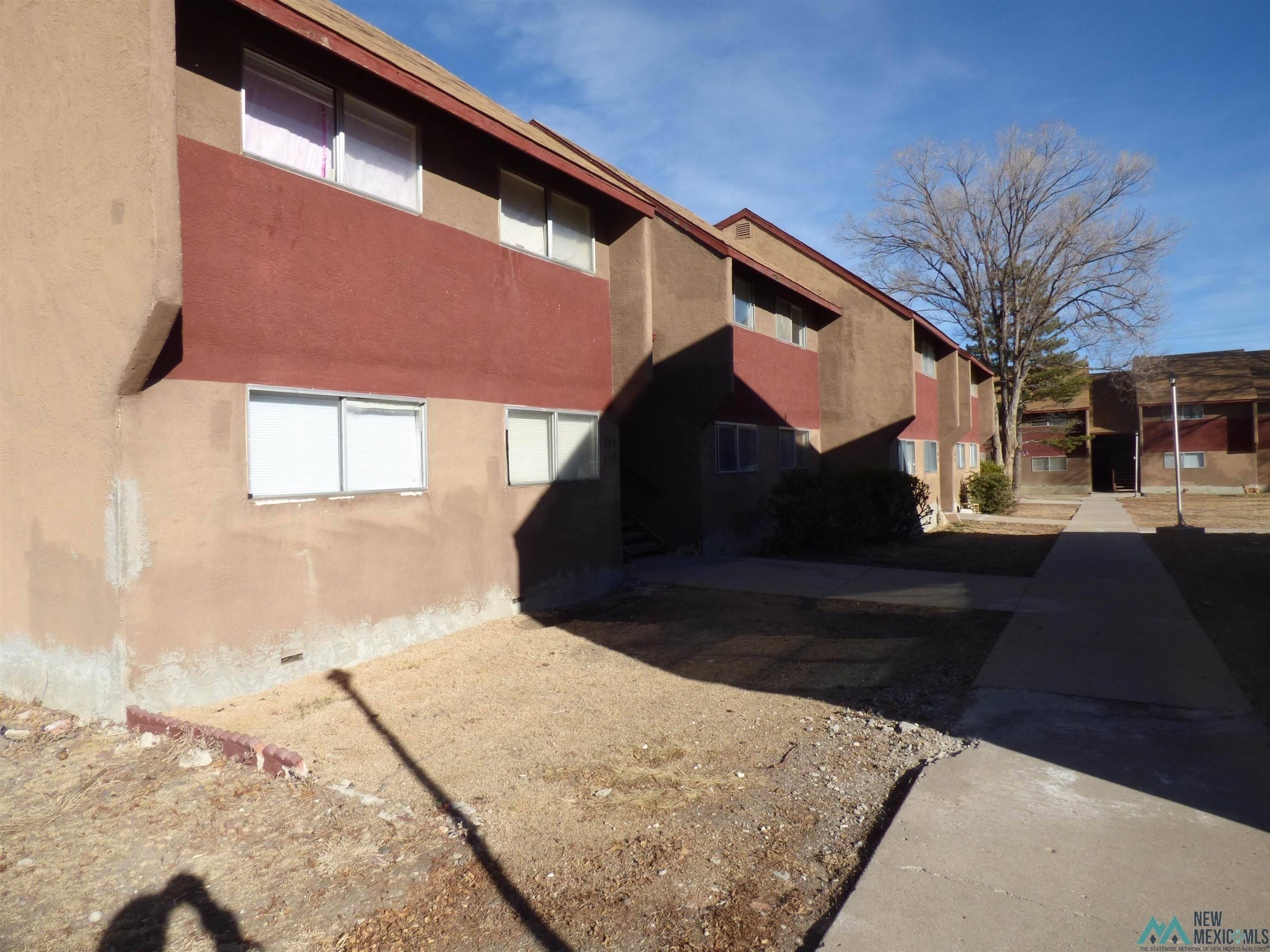 Raton, NM 87740,1229 State Street Street