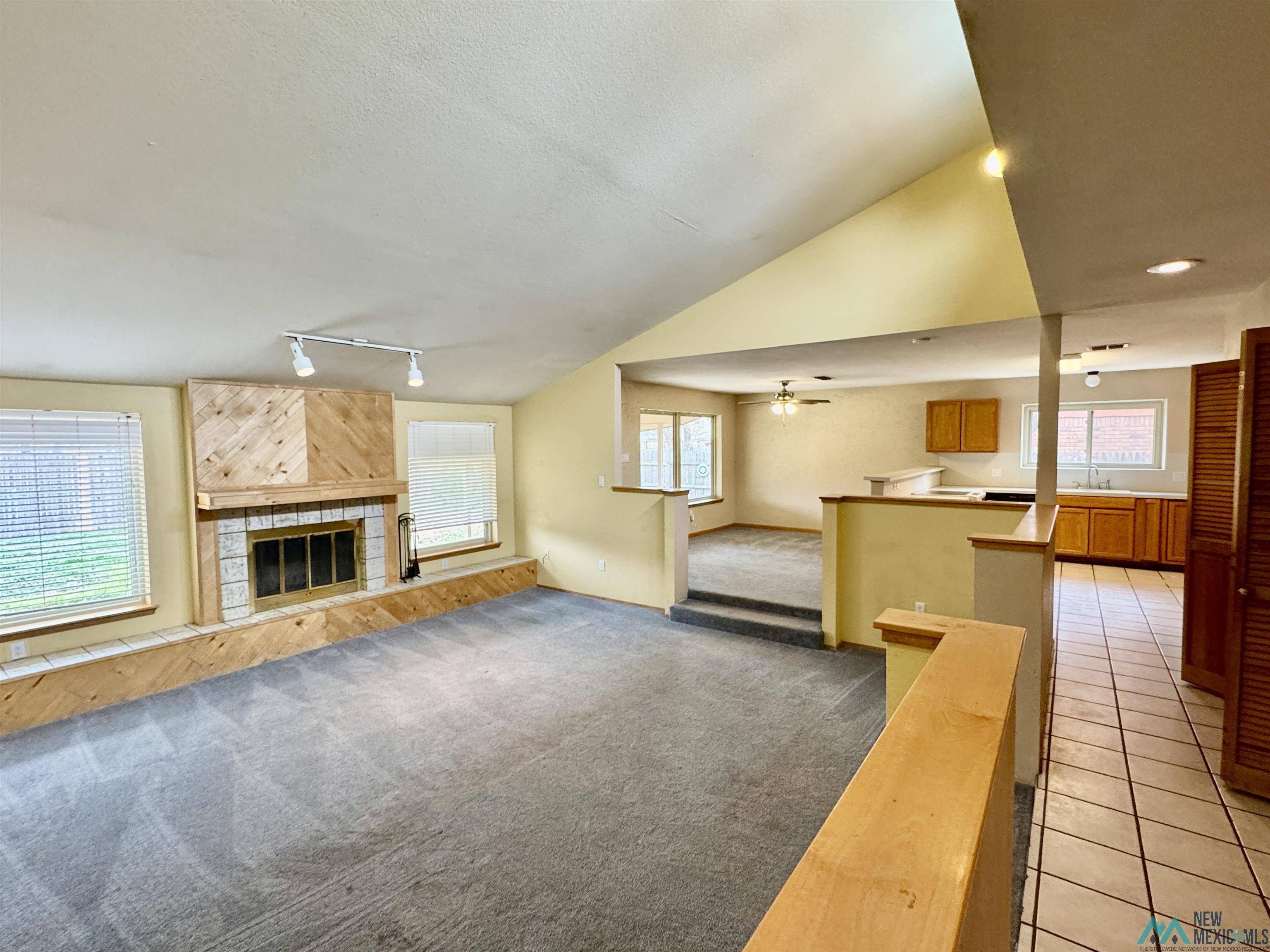 Clovis, NM 88101,1317 concord Road