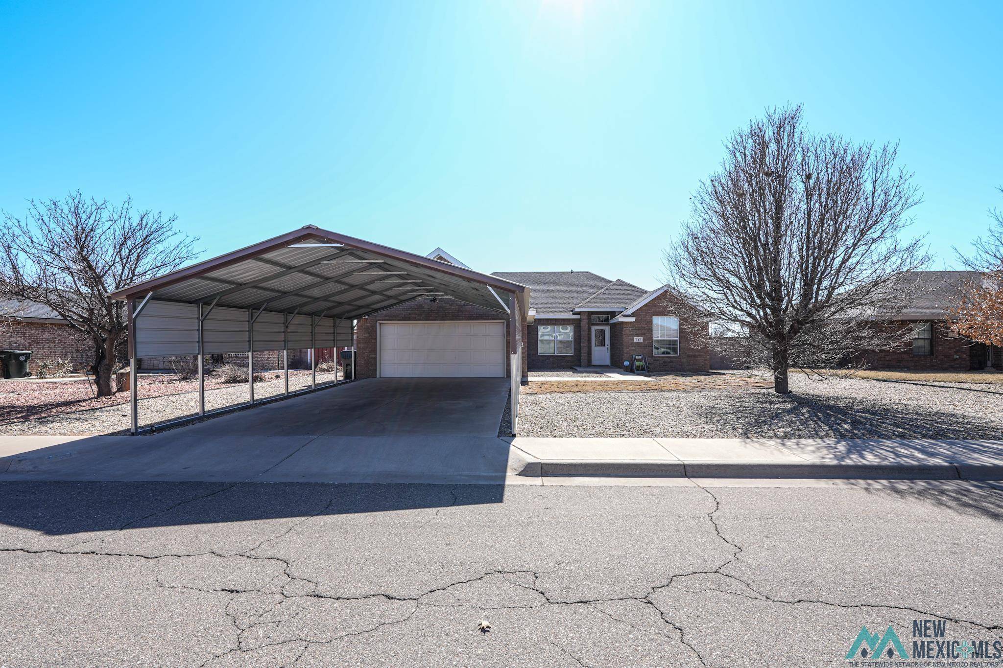 Clovis, NM 88101,717 Almond Tree Lane