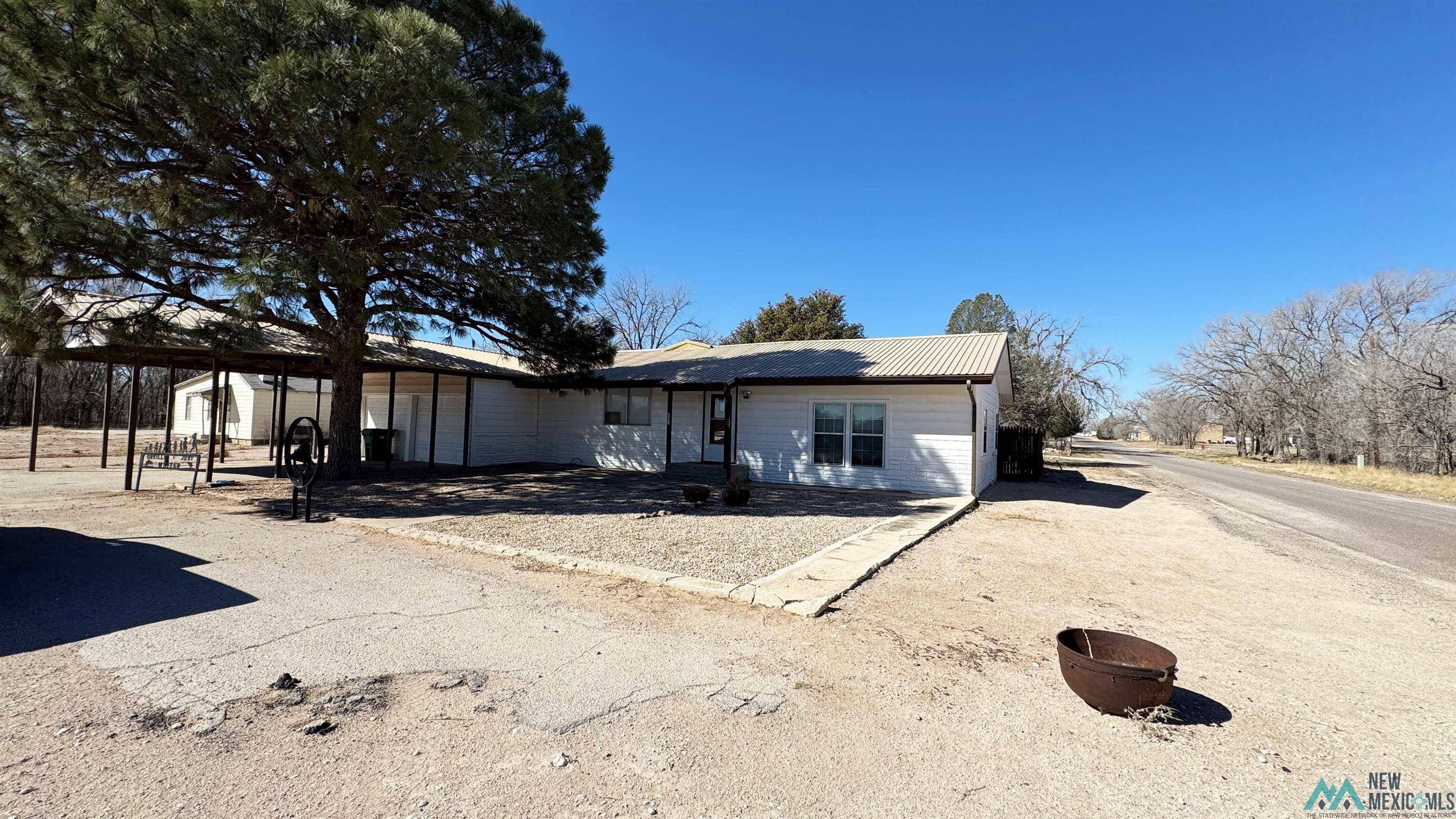 Tatum, NM 88267,203 S Green