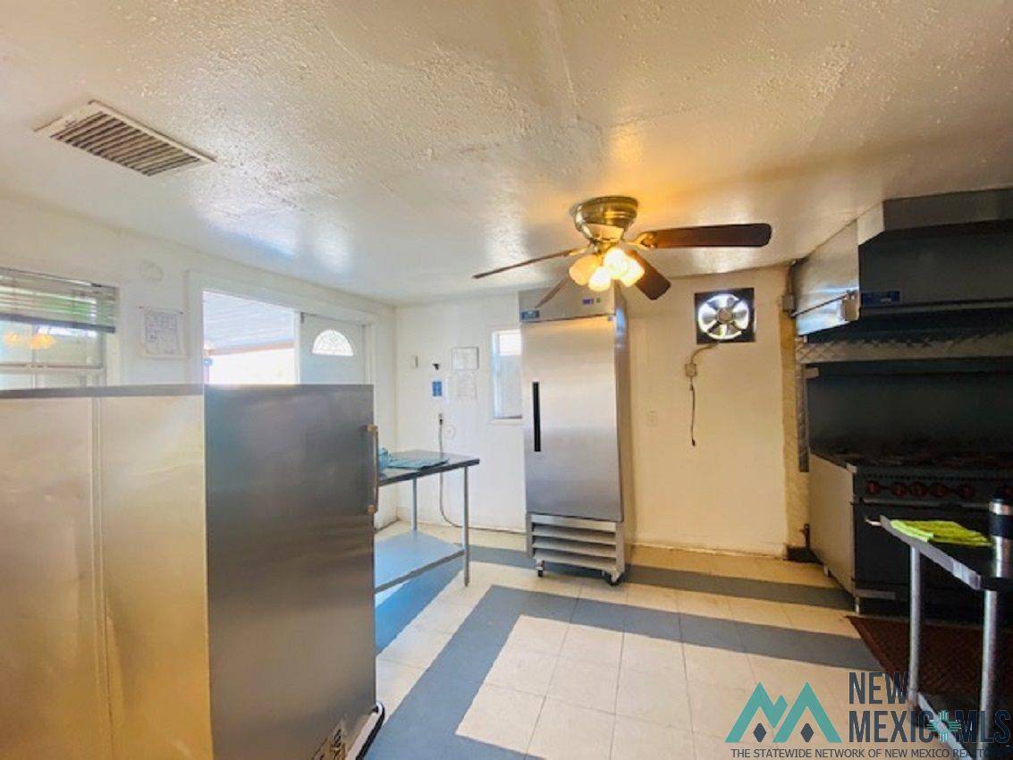 Carlsbad, NM 88220,608 & 2322 Center Iris Street Avenue
