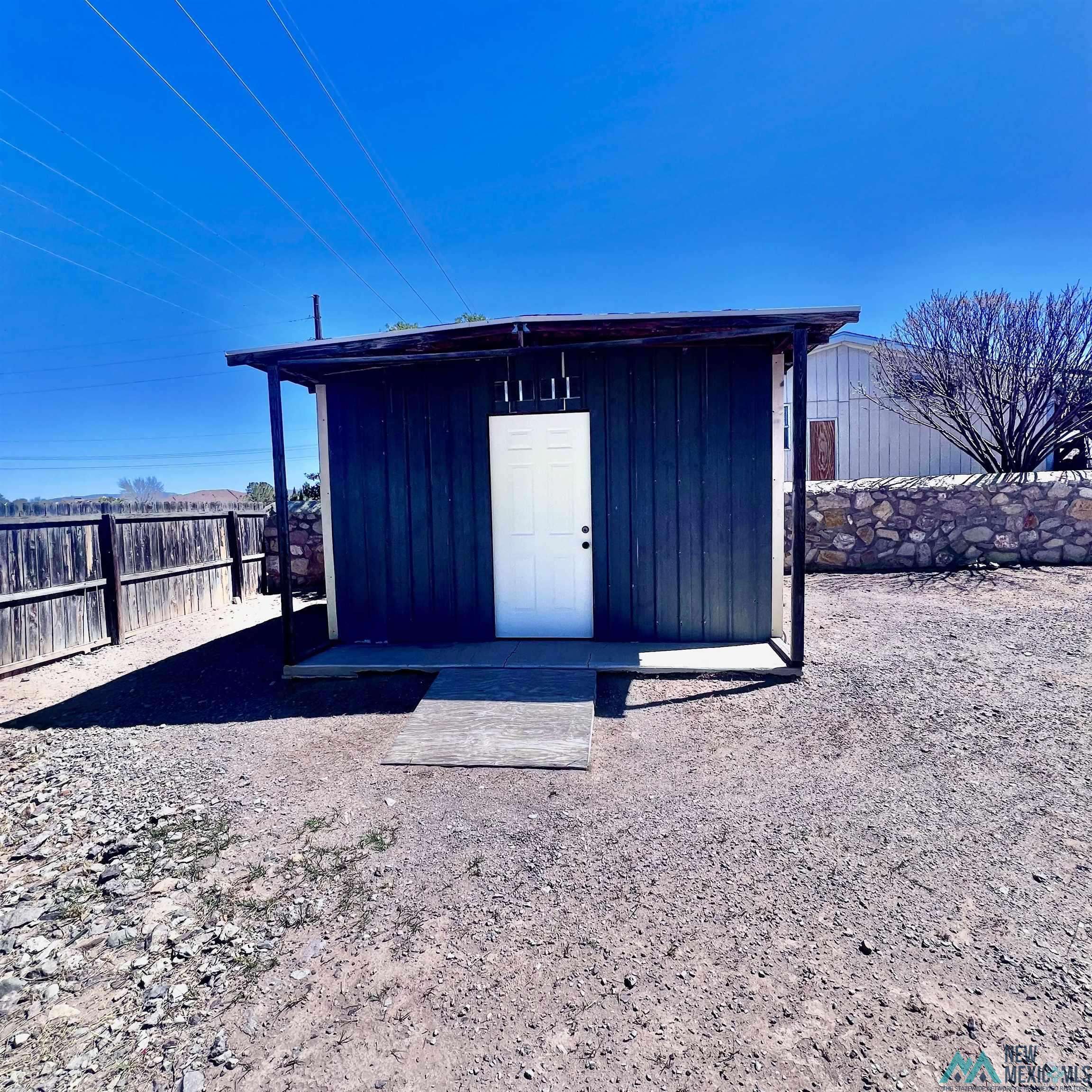 Las Cruces, NM 88012,3907 NORTH FORK ARC Street