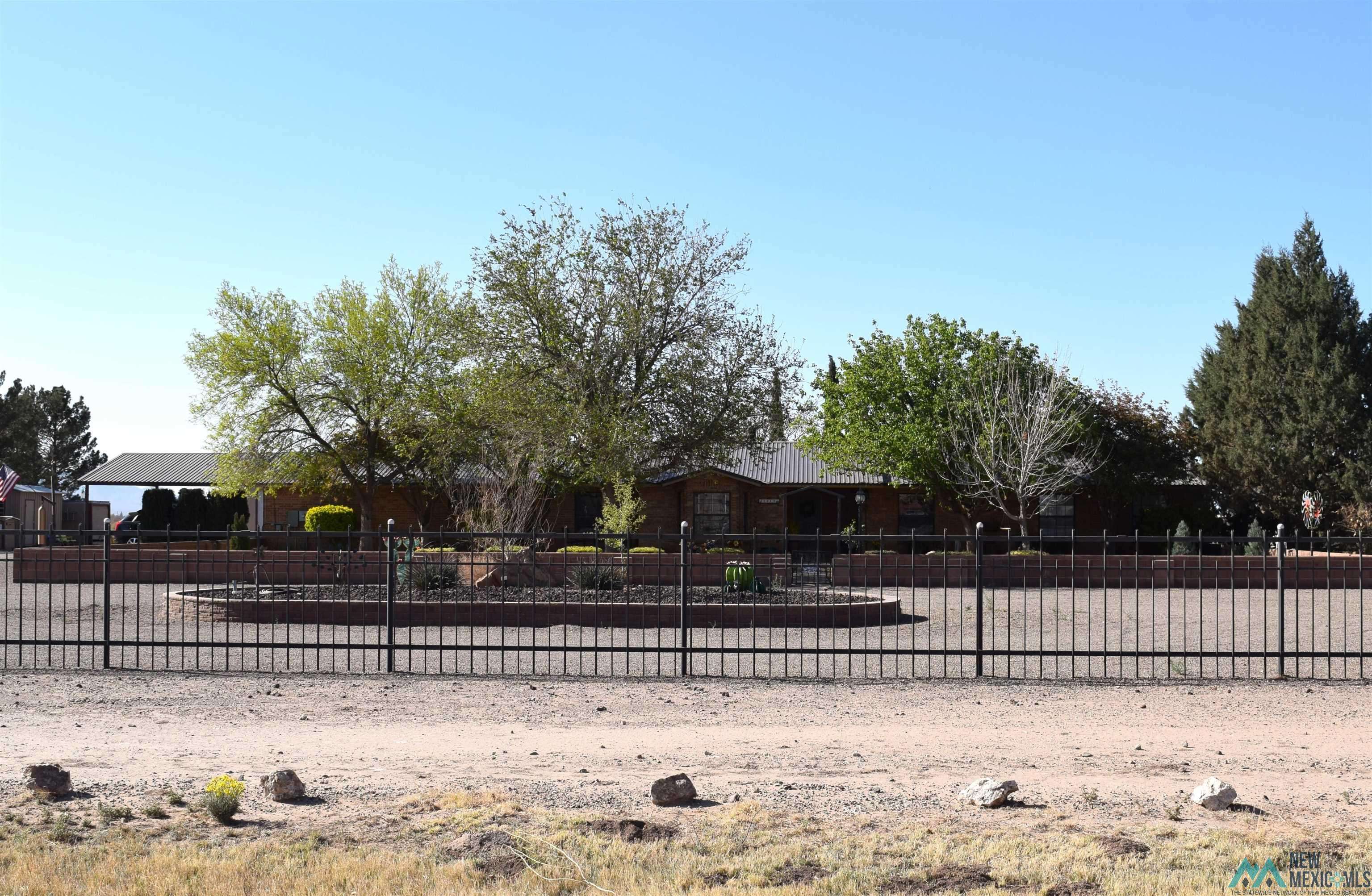 Deming, NM 88030,1040 Dona Ana Rd SE