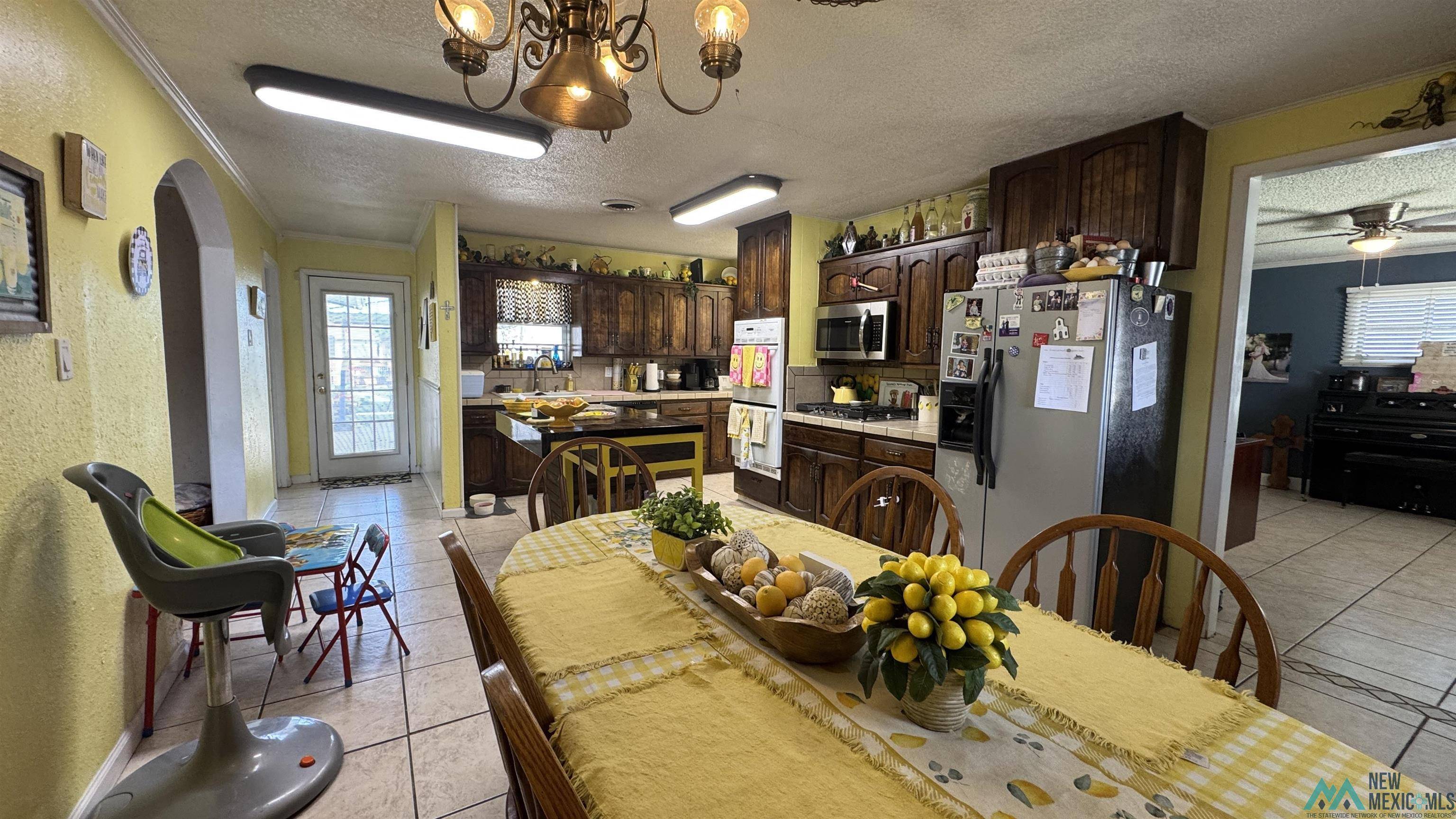 Lovington, NM 88260,806 W Ave H