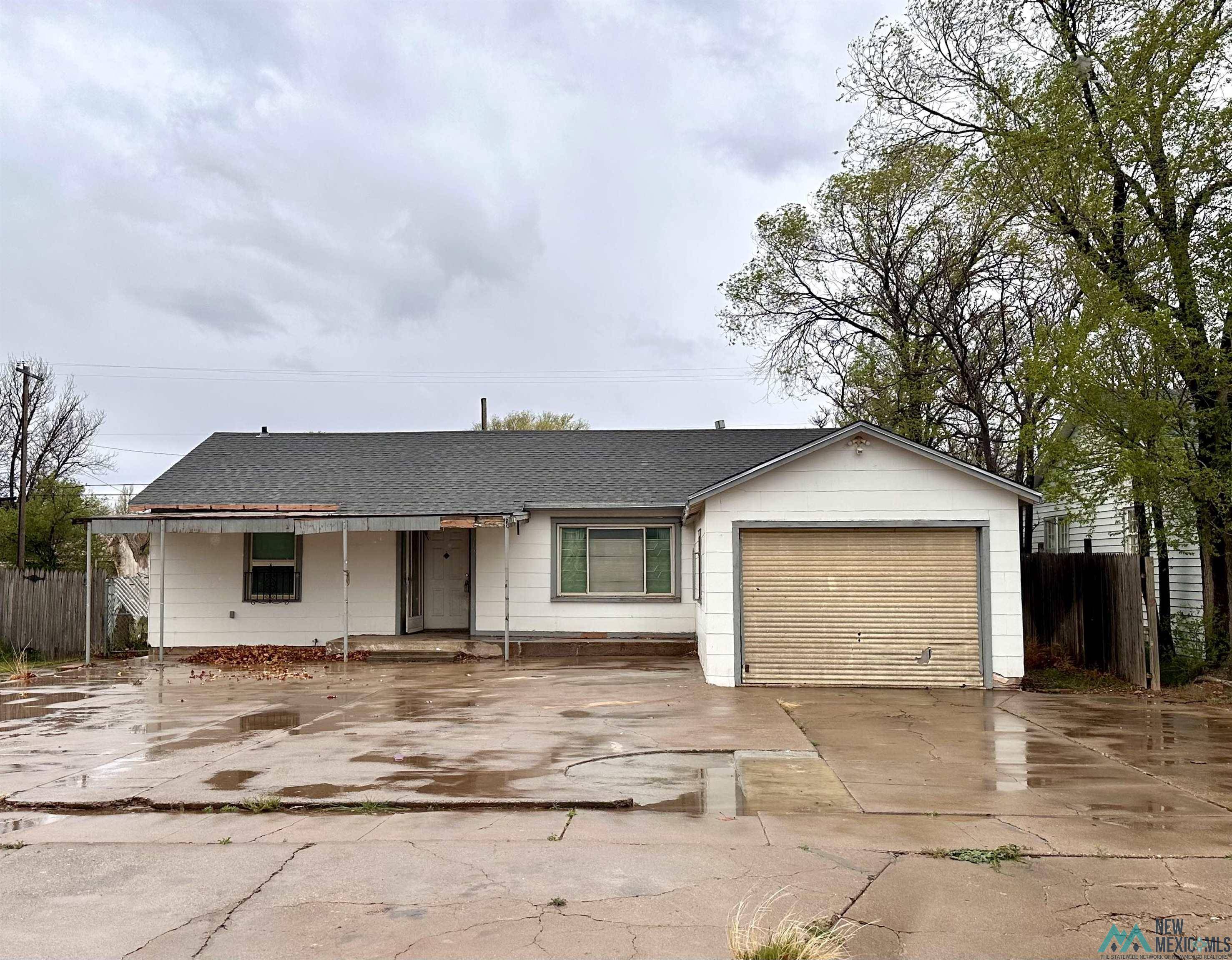 Clovis, NM 88101,2312 Axtell Street