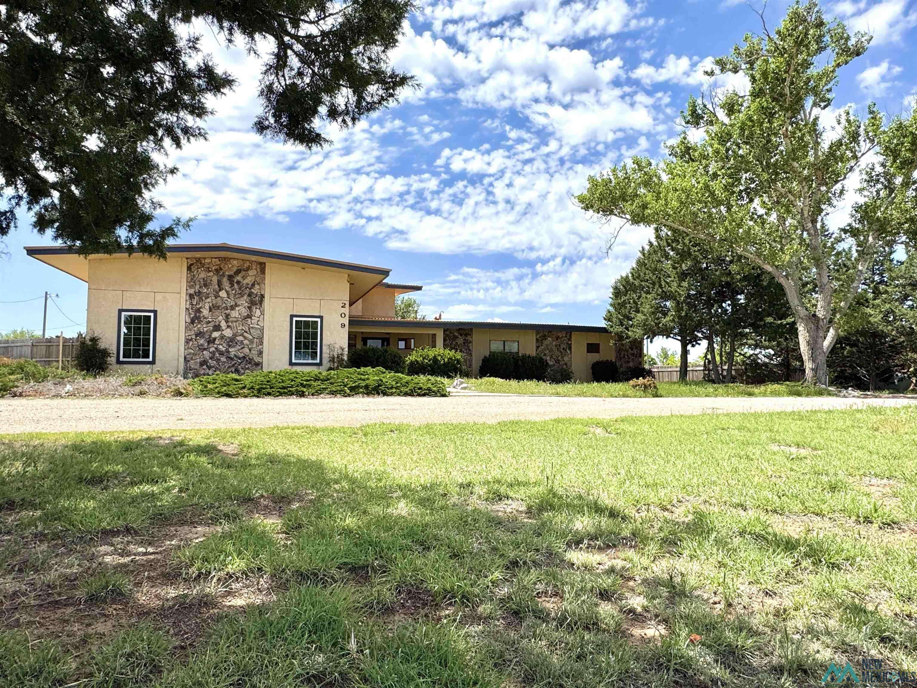 Clovis, NM 88101,209 Springfield Drive