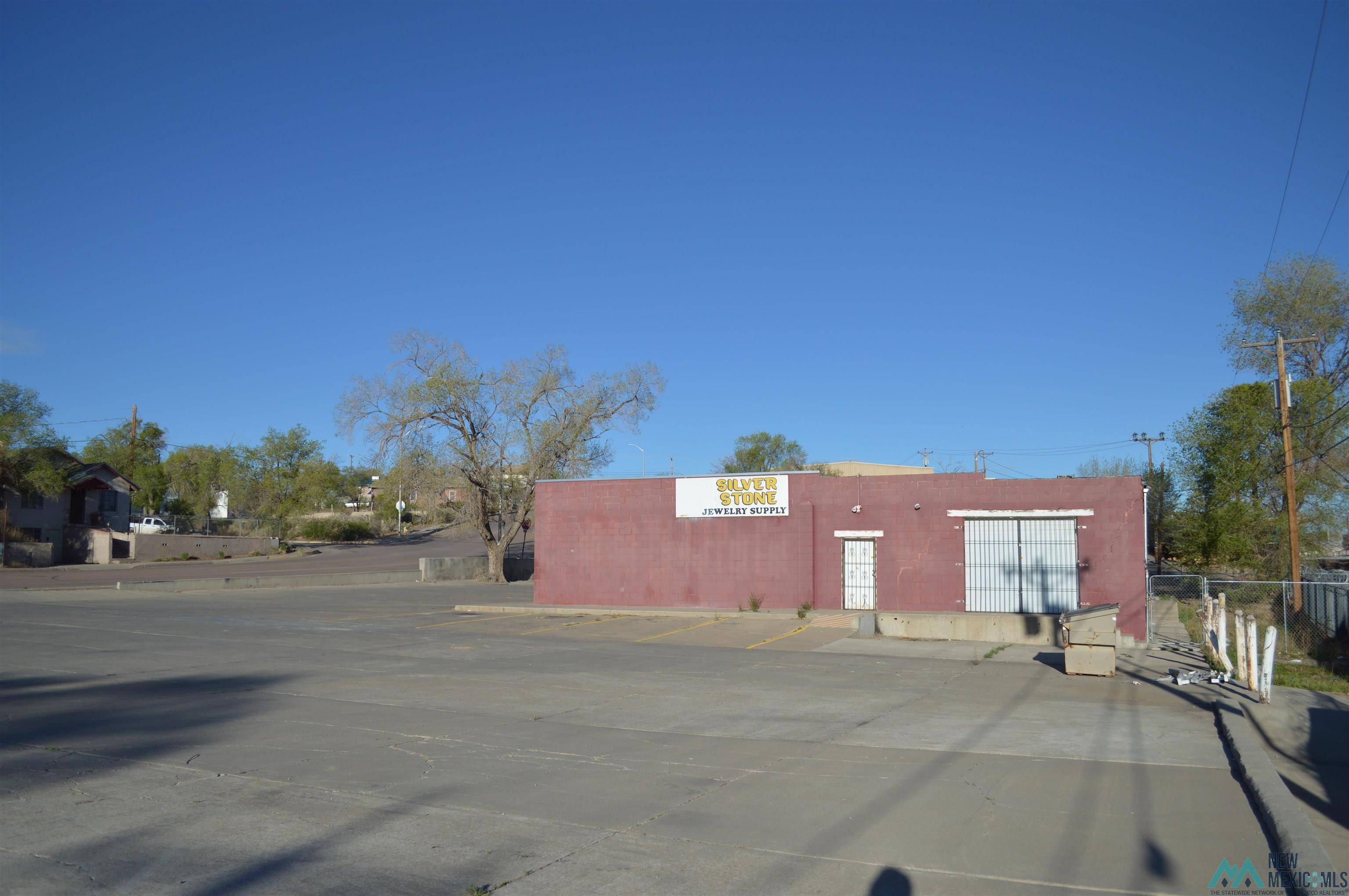 Gallup, NM 87301,801 E AZTEC Avenue