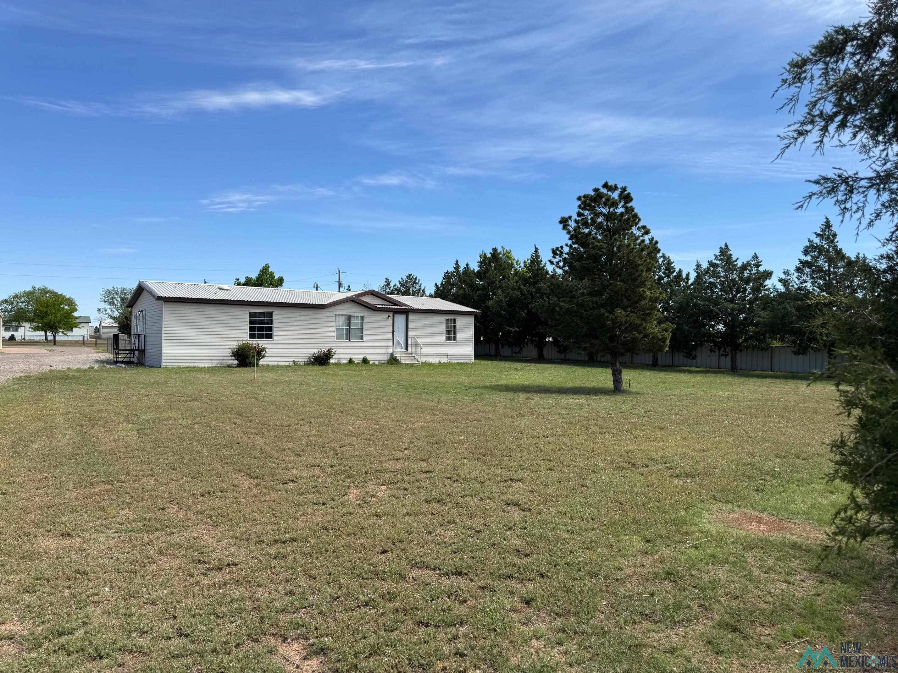 Clovis, NM 88101,228 Daybreak Trail
