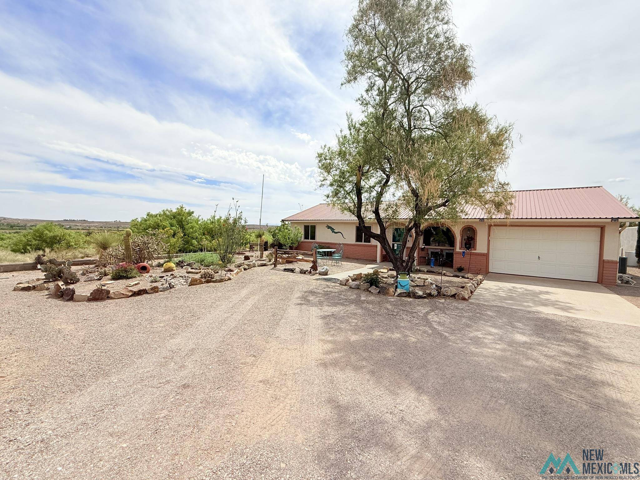 Elephant Butte, NM 87935,408 Stagecoach Drive