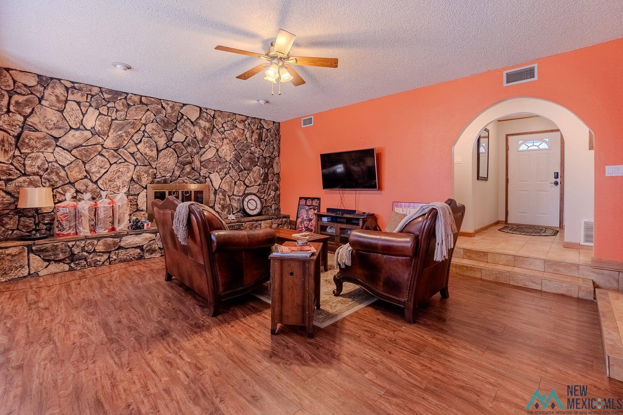 Clovis, NM 88101,2112 Castle Court