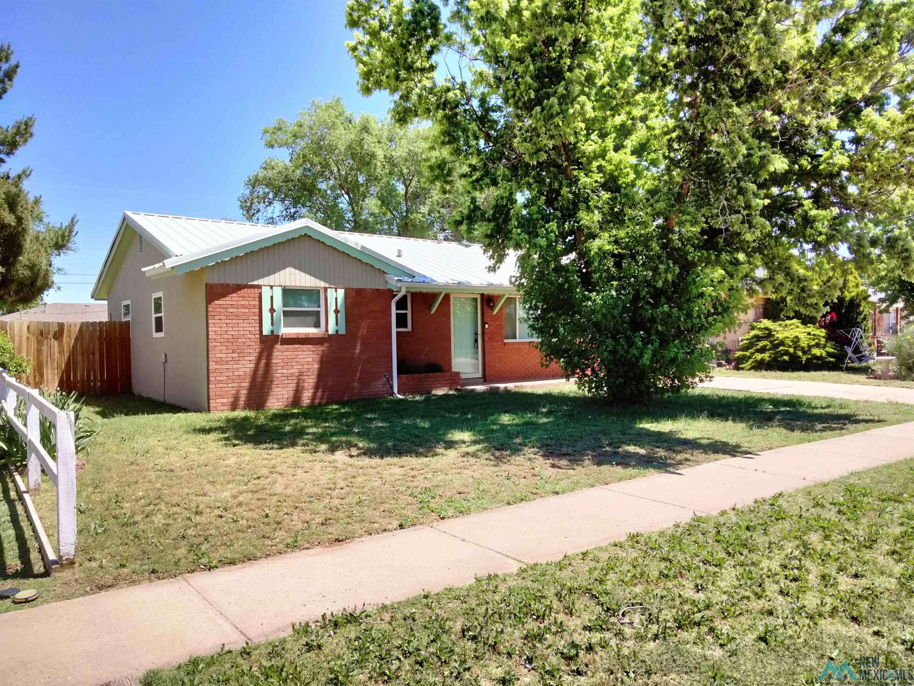 Clovis, NM 88101,1208 Comer Drive