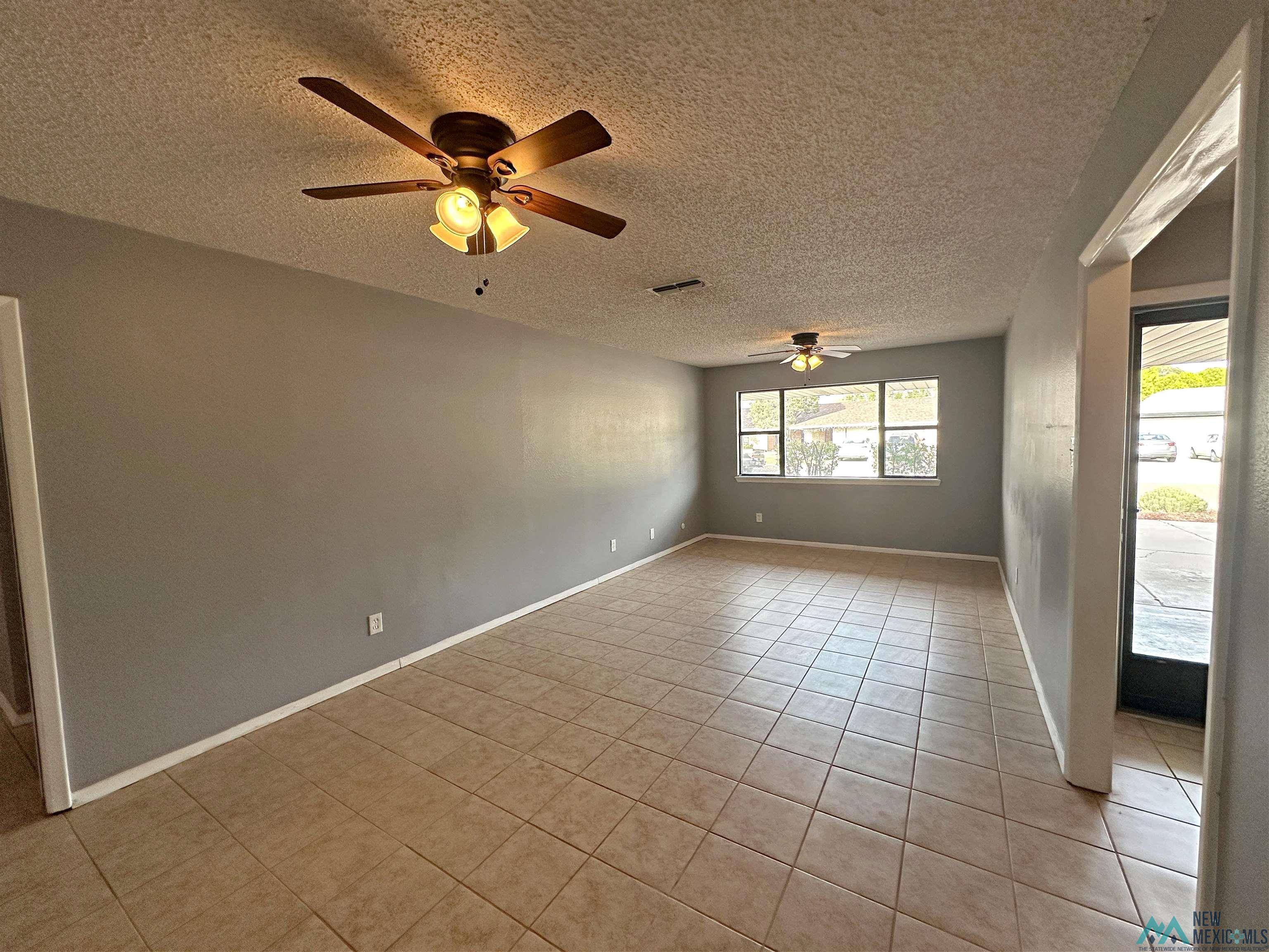 Roswell, NM 88201,902 Hall Drive