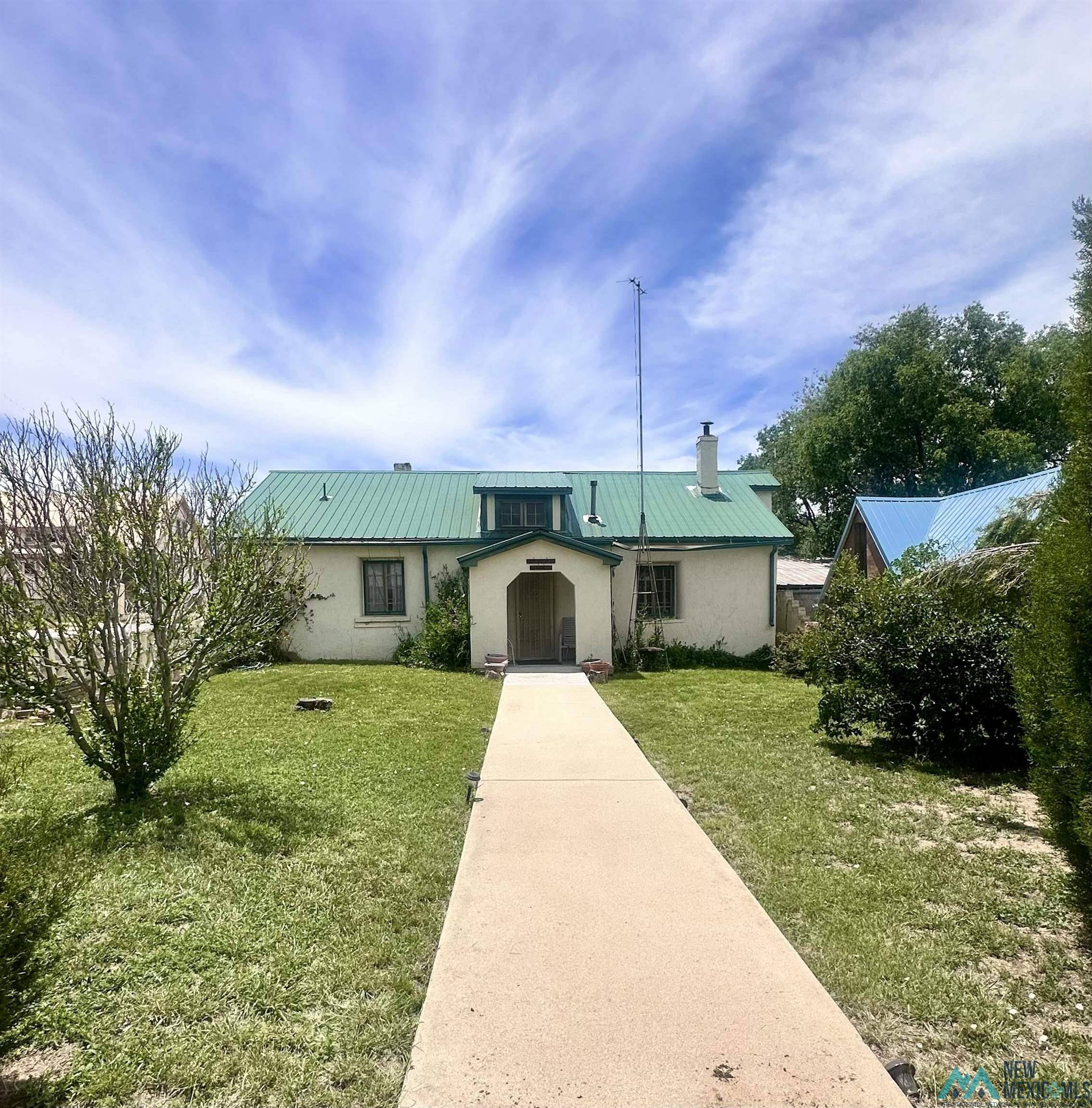Las Vegas, NM 87701,502 Tecolote Street