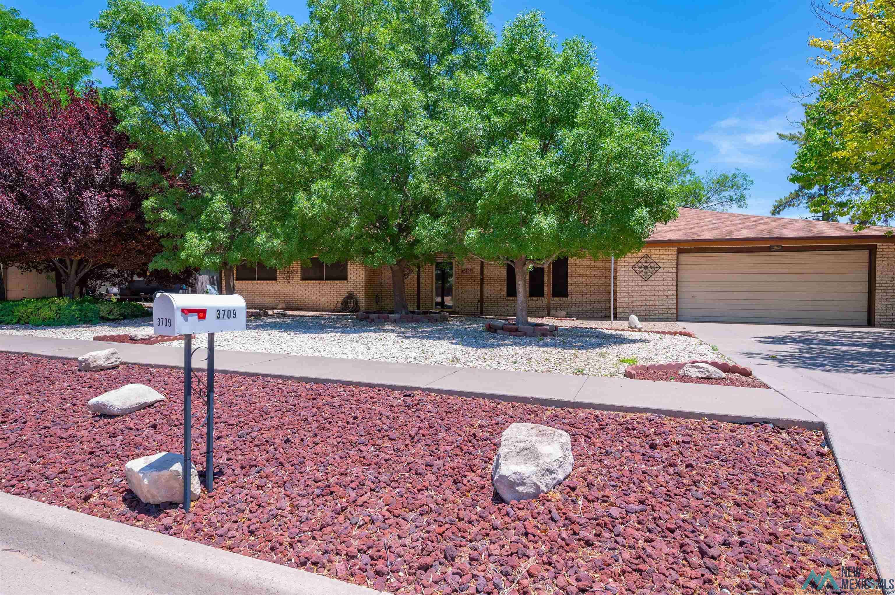 Roswell, NM 88201,3709 Mission Arch Drive