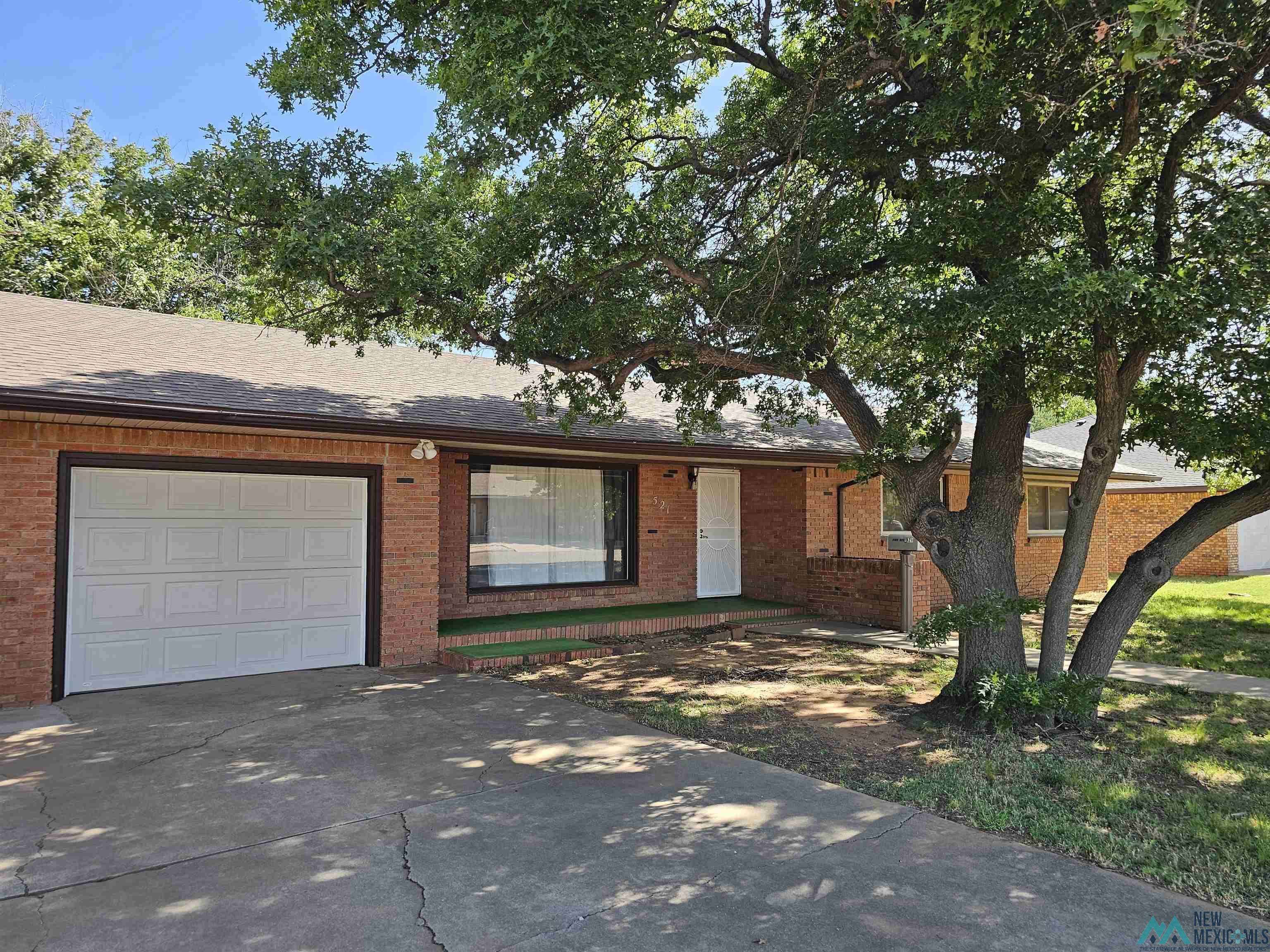 Clovis, NM 88101,521 W John Doe Street
