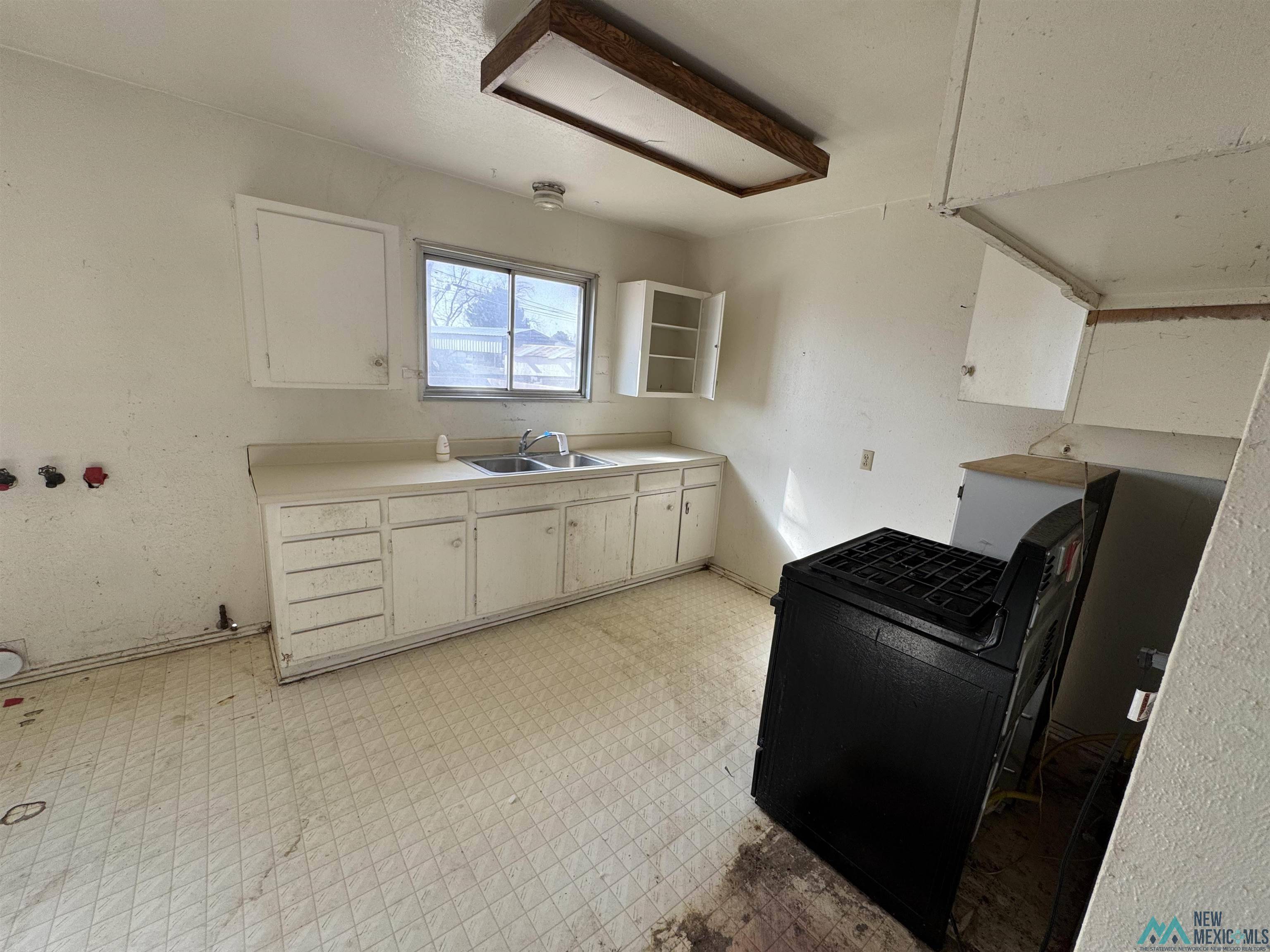 Hobbs, NM 88240,1317 E Michigan Drive