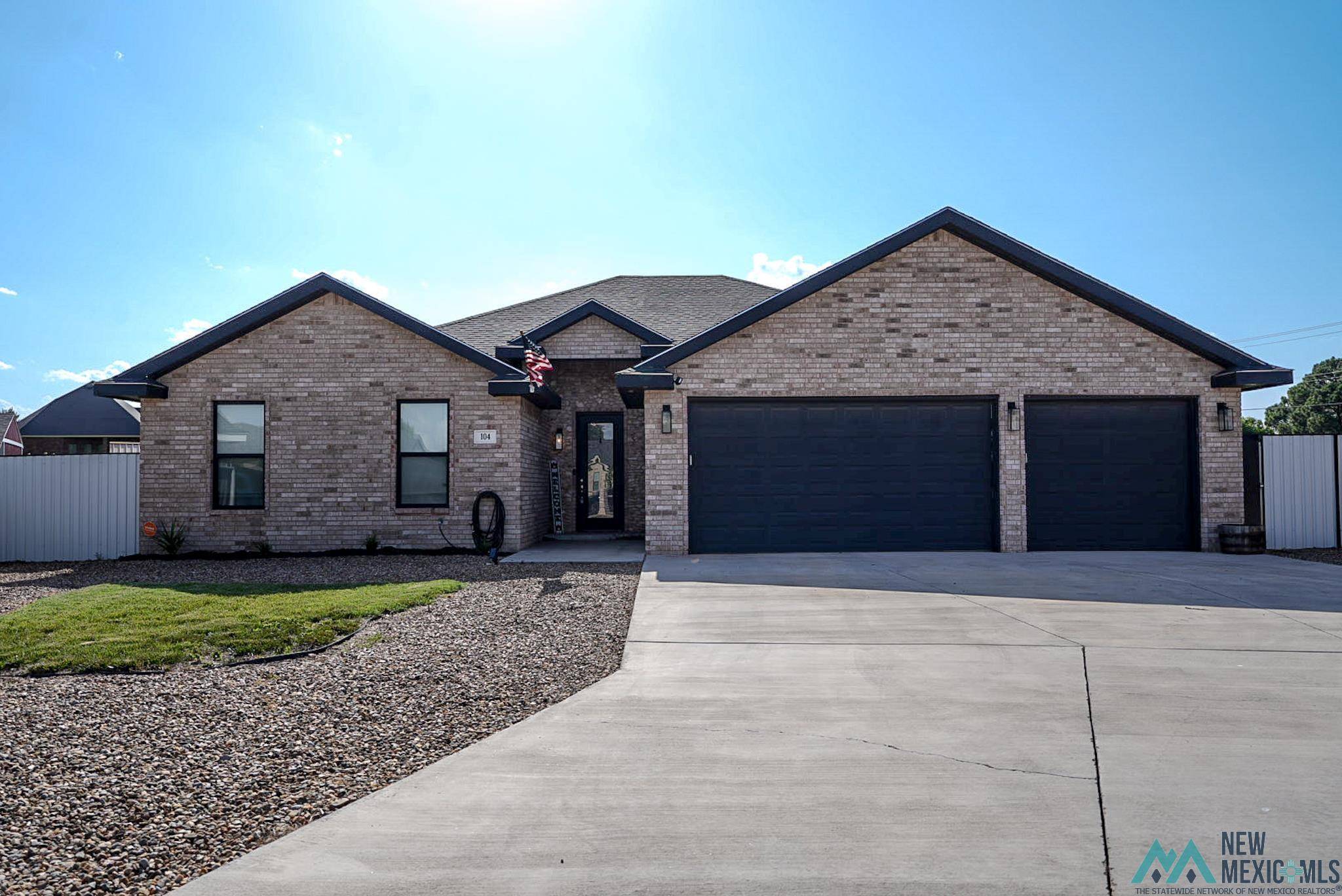 Clovis, NM 88101,104 Blaine