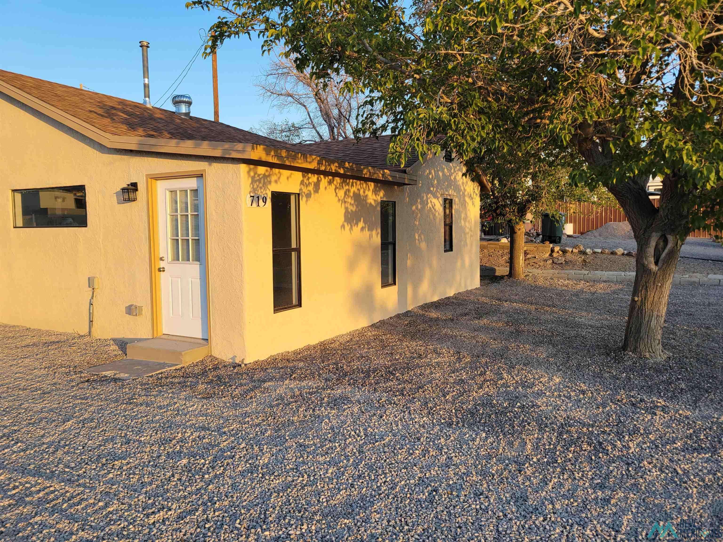 Truth Or Consequences, NM 87901,719 GOLD Street