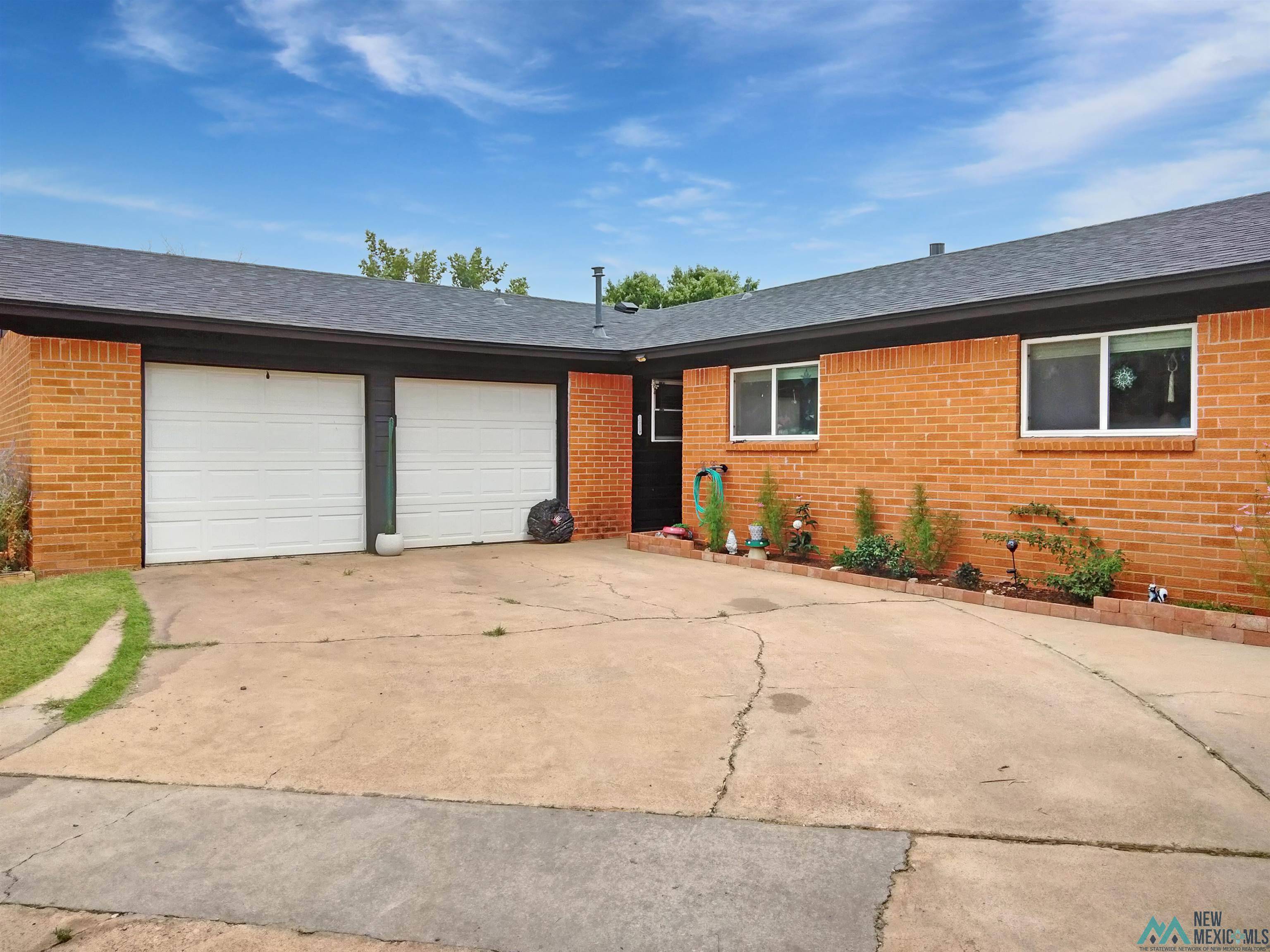 Clovis, NM 88101,504 Sunland Drive