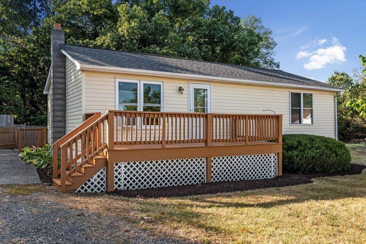 Toms Brook, VA 22660,196 JESSICA PL