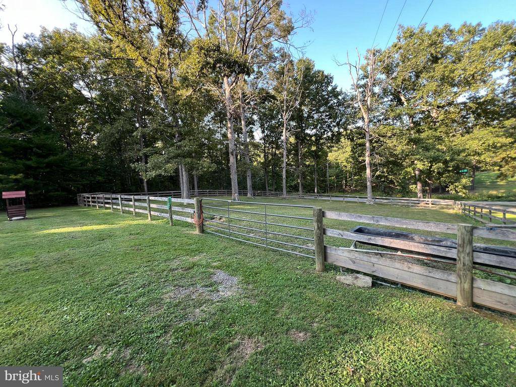 Gordonsville, VA 22942,418 TALL OAKS LN