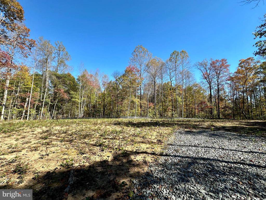 Reva, VA 22735,33 PJ ACRES LN