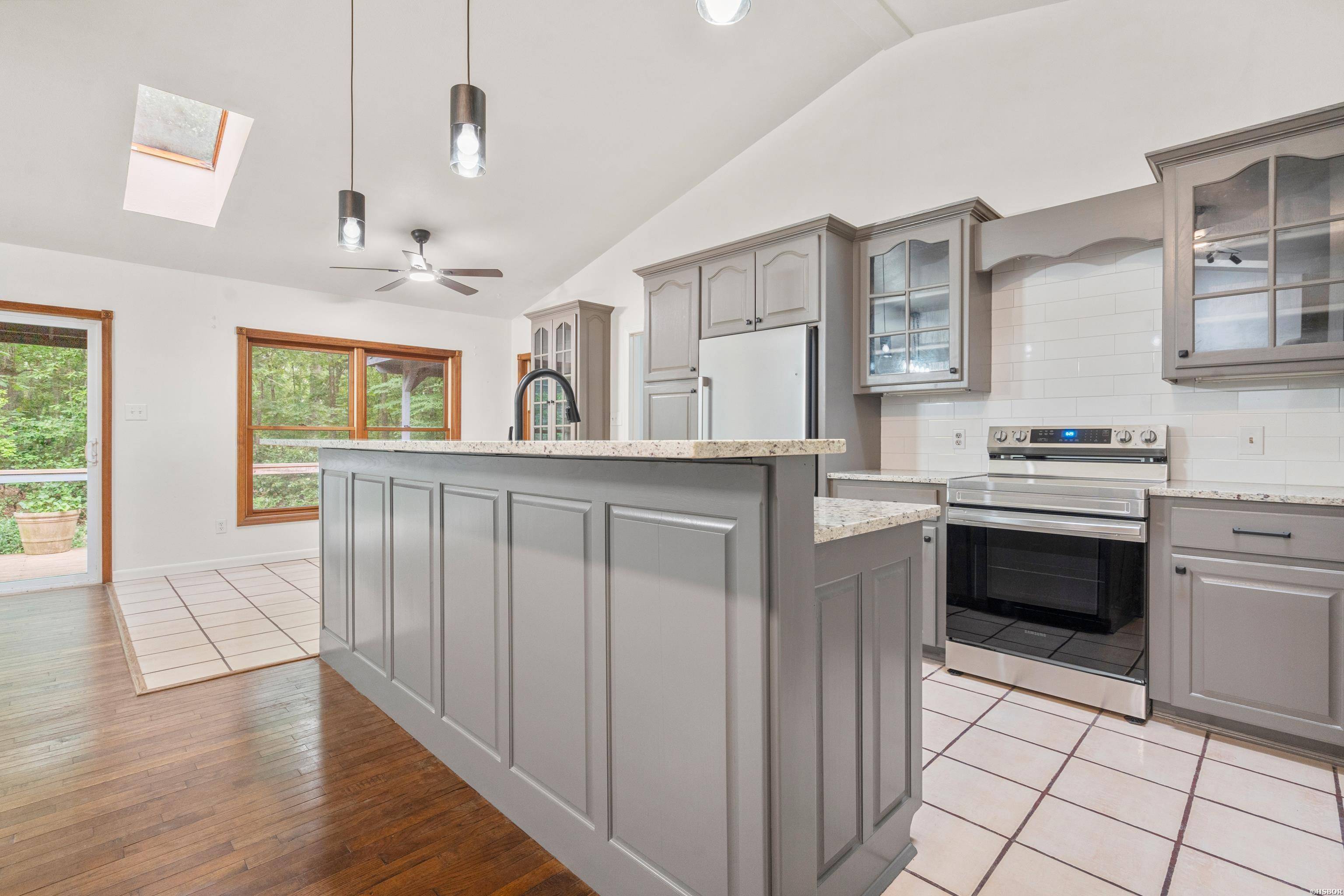 Hot Springs, AR 71901,110 GRAND RIDGE Terrace