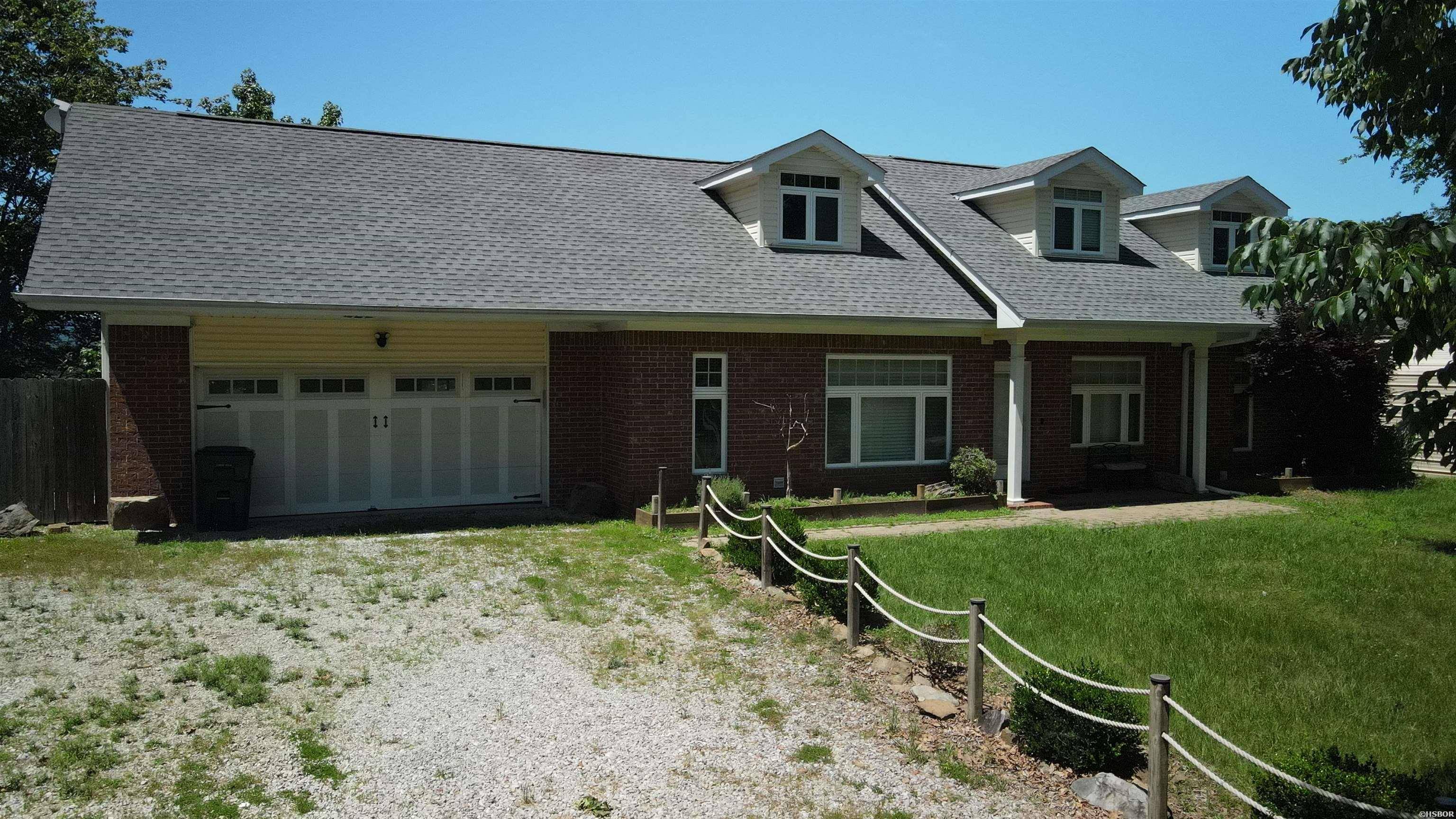 Royal, AR 71968,157 E HAWKVIEW Place