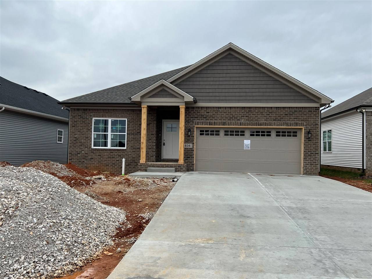 Bowling Green, KY 42104,836 Poplar Log Drive