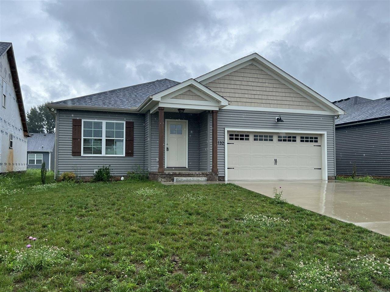 Bowling Green, KY 42104,2132 Spring Lakes Circle