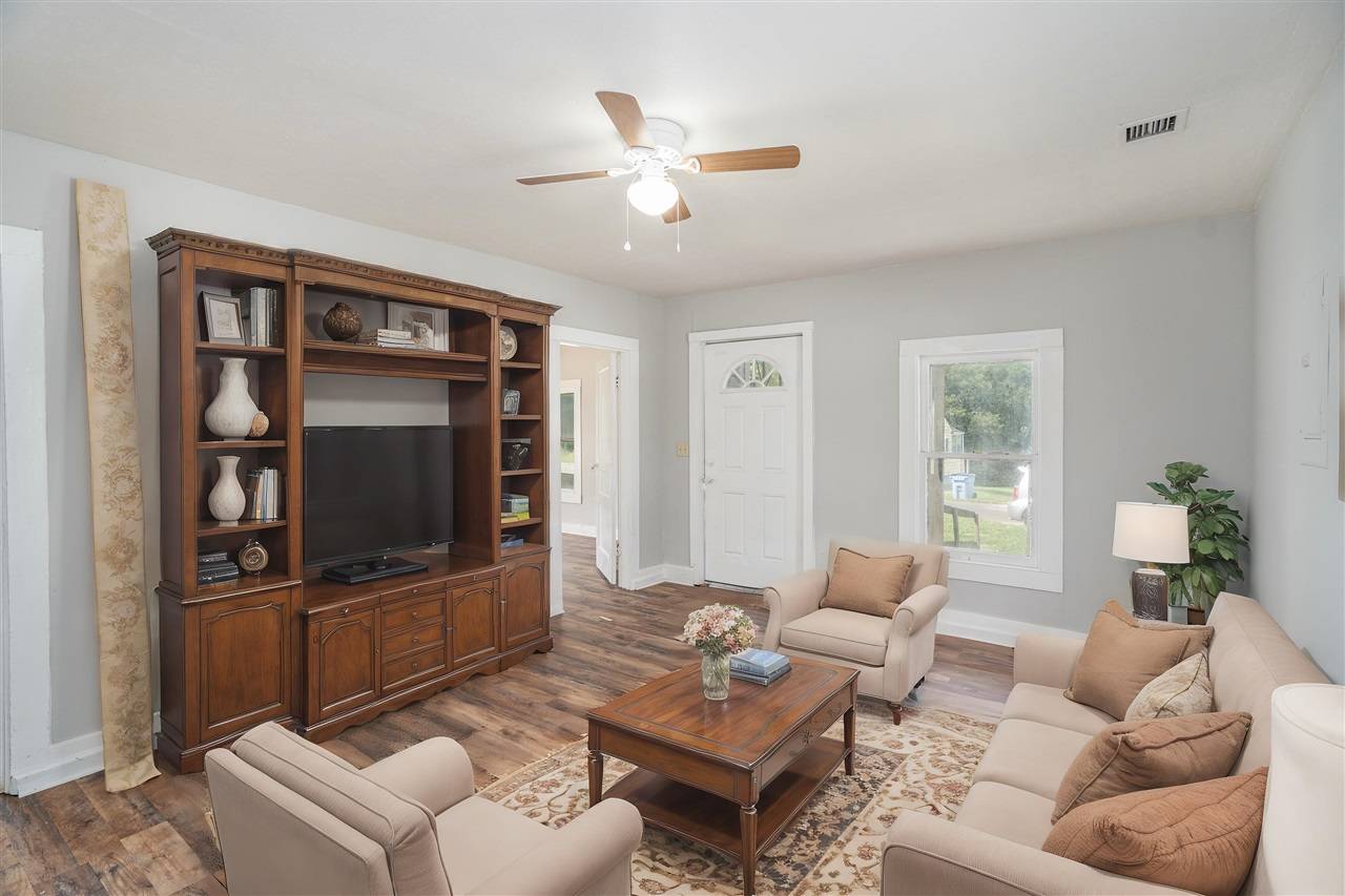 Glasgow, KY 42141,209 Sunset Avenue