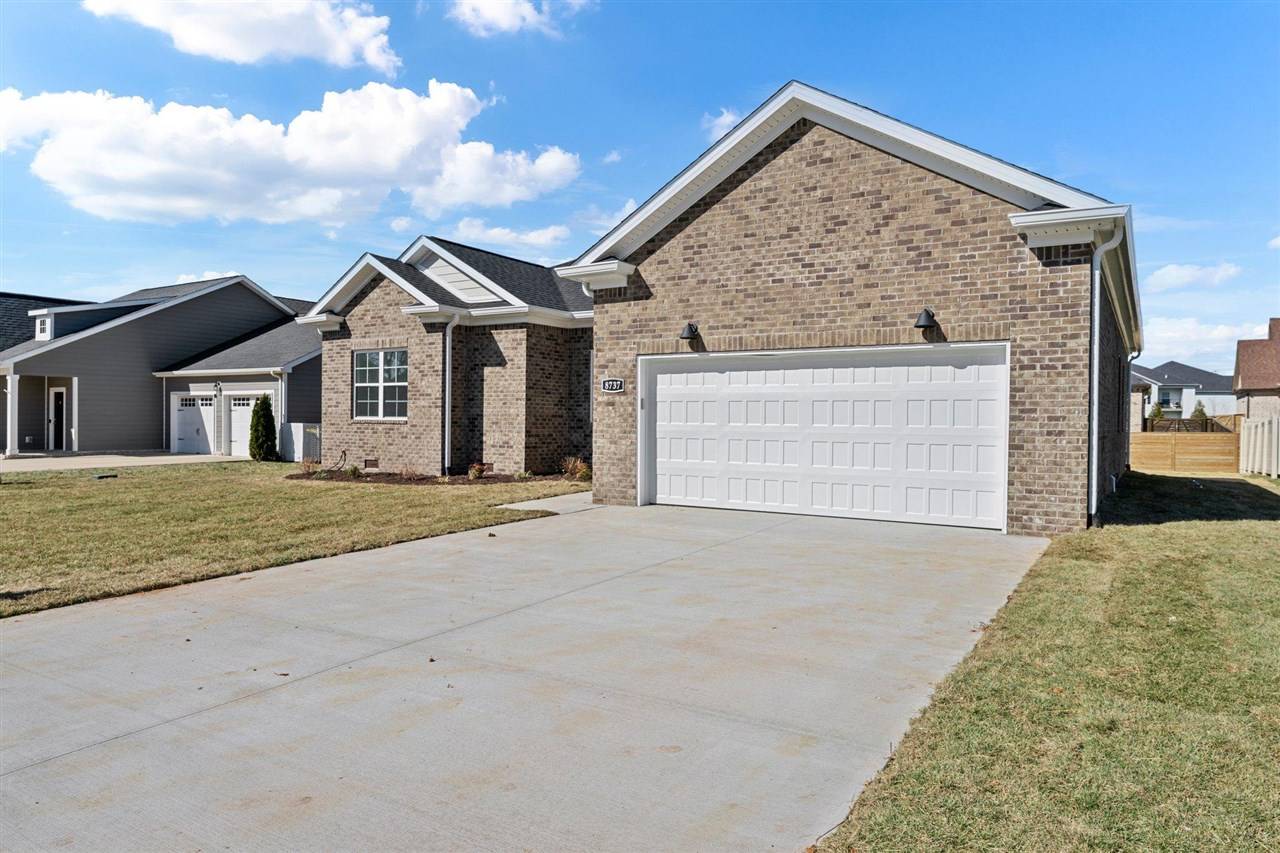 Bowling Green, KY 42104,8737 Merrill Circle