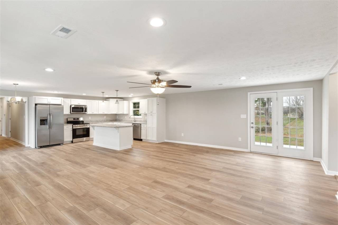Scottsville, KY 42164-8930,345 Cottage Drive