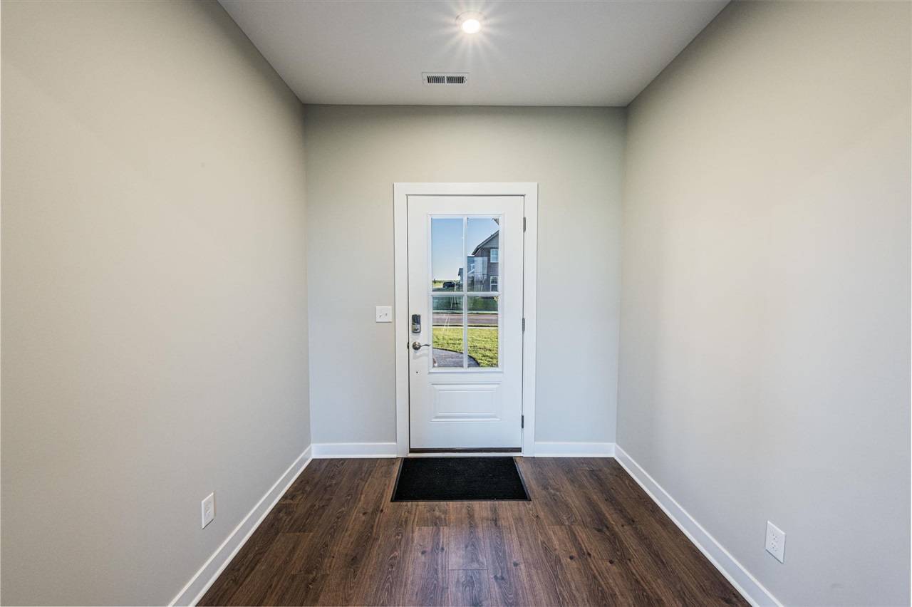 Bowling Green, KY 42101,9941 Creamery Lane