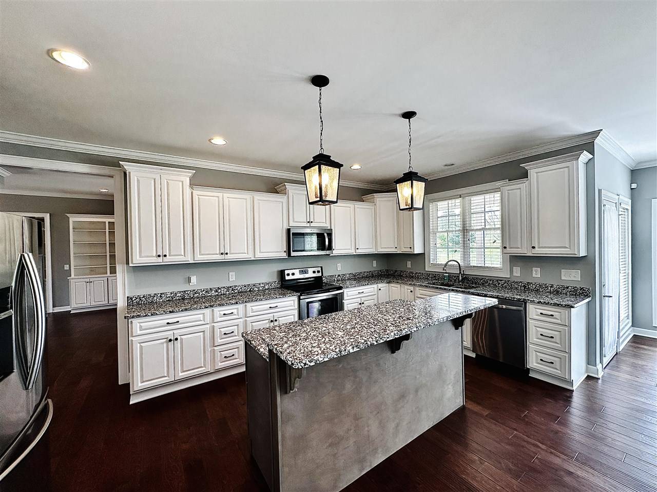 Alvaton, KY 42122,5505 Old Scottsville Road