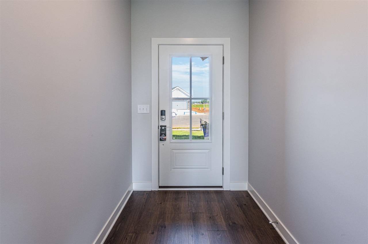 Bowling Green, KY 42101,10011 Cascade Court
