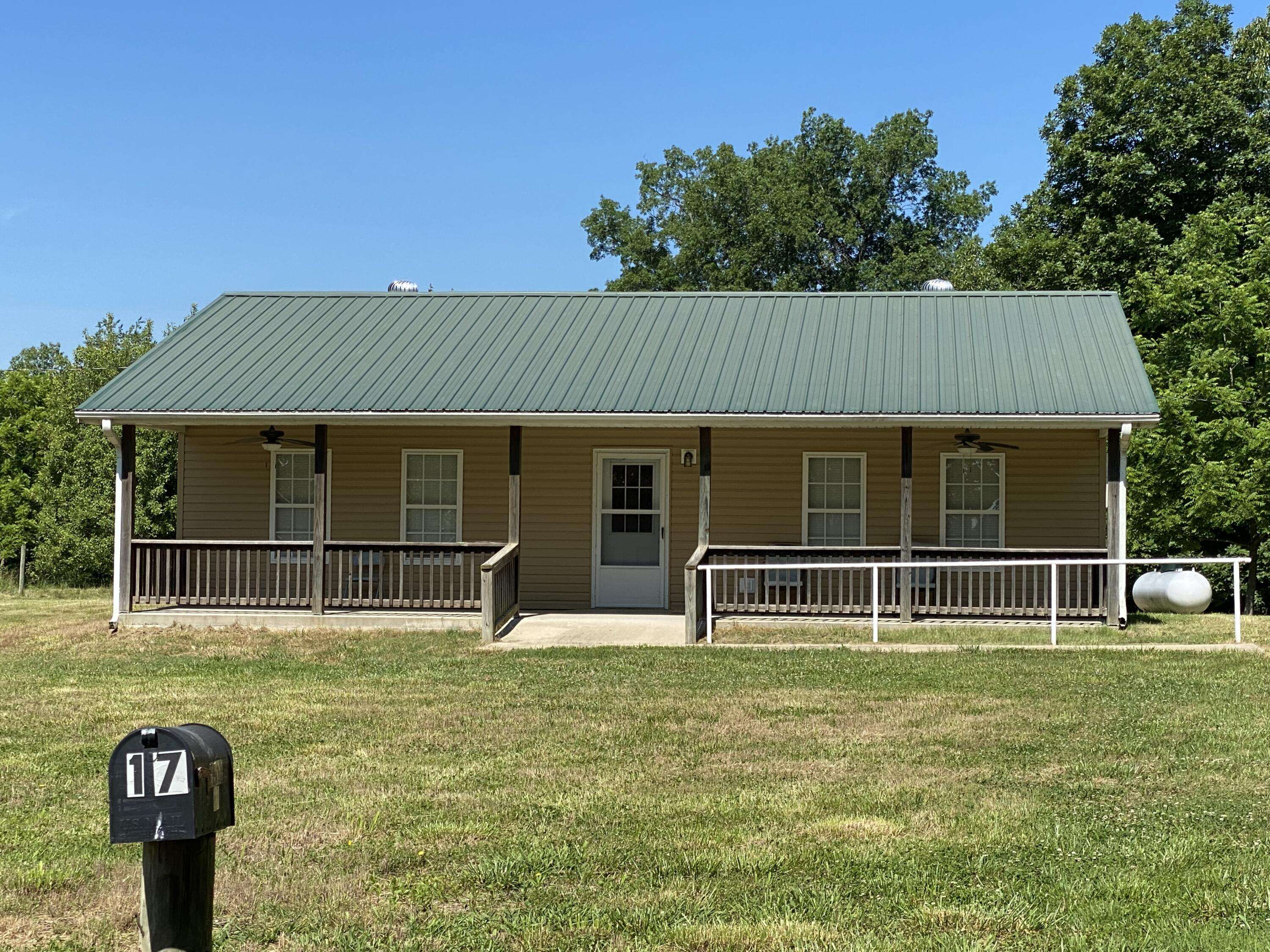 Caulfield, MO 65626,37 County Road 343