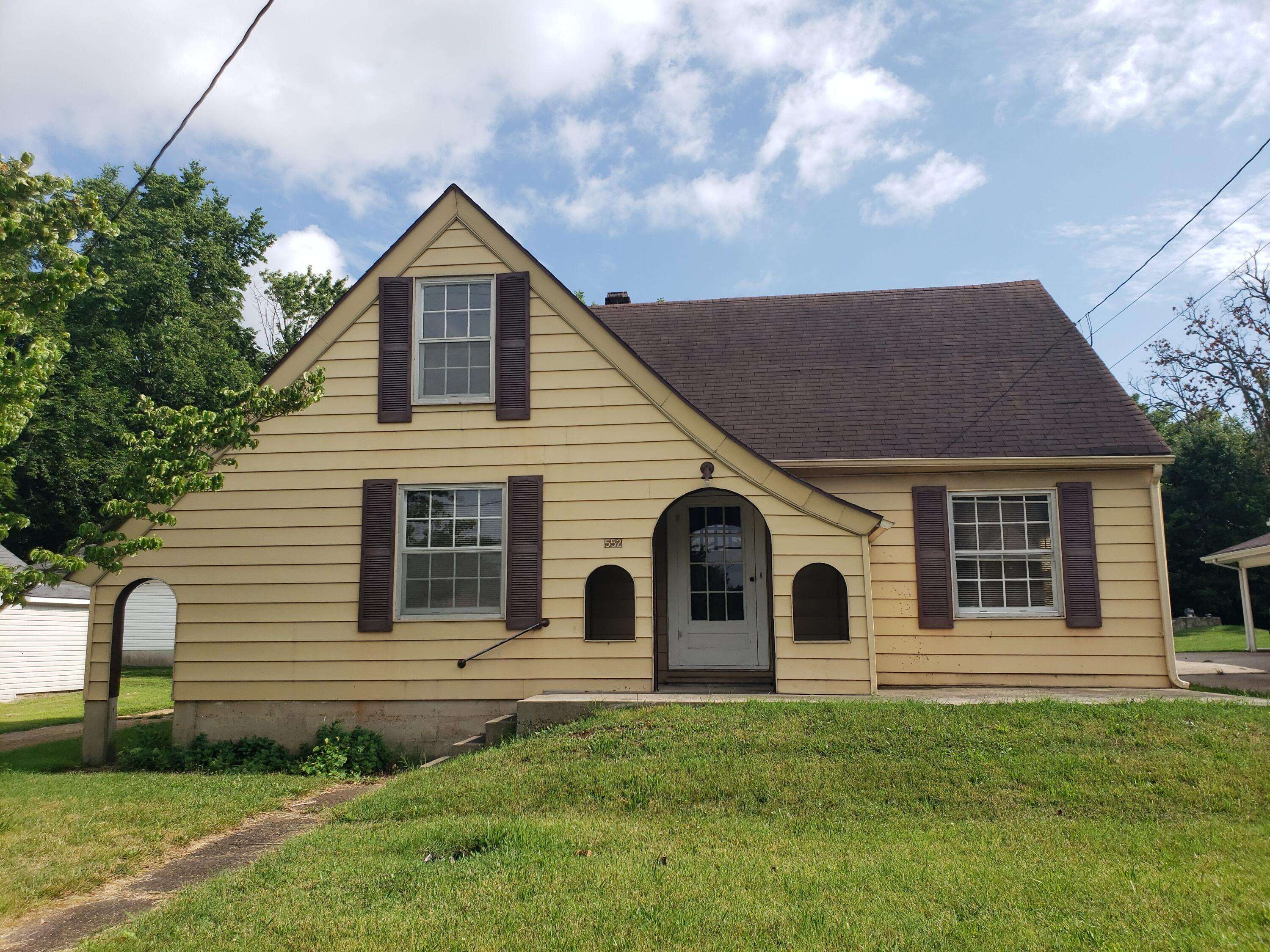 Marshfield, MO 65706,552 West Jackson Street