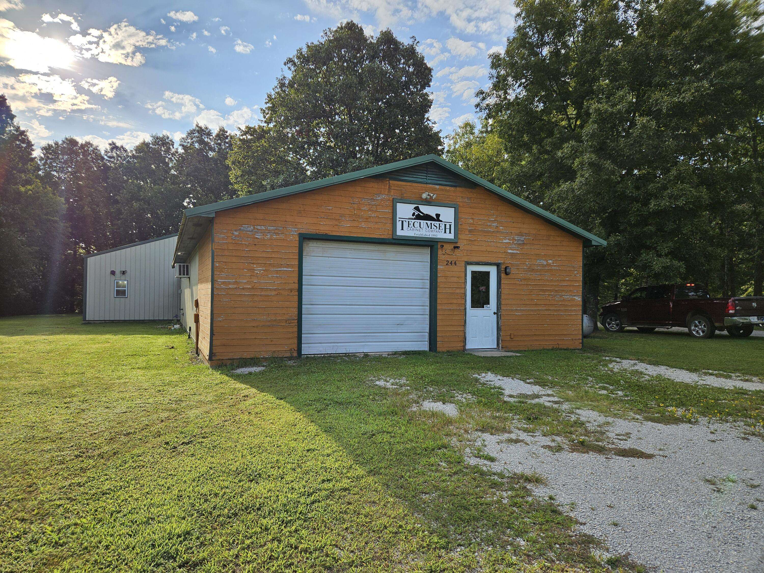 Tecumseh, MO 65760,244 County Road 555 B