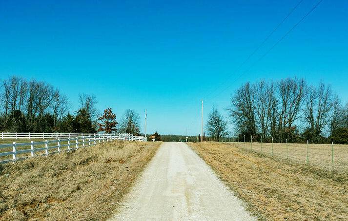 Buffalo, MO 65622,000 Britney Lane