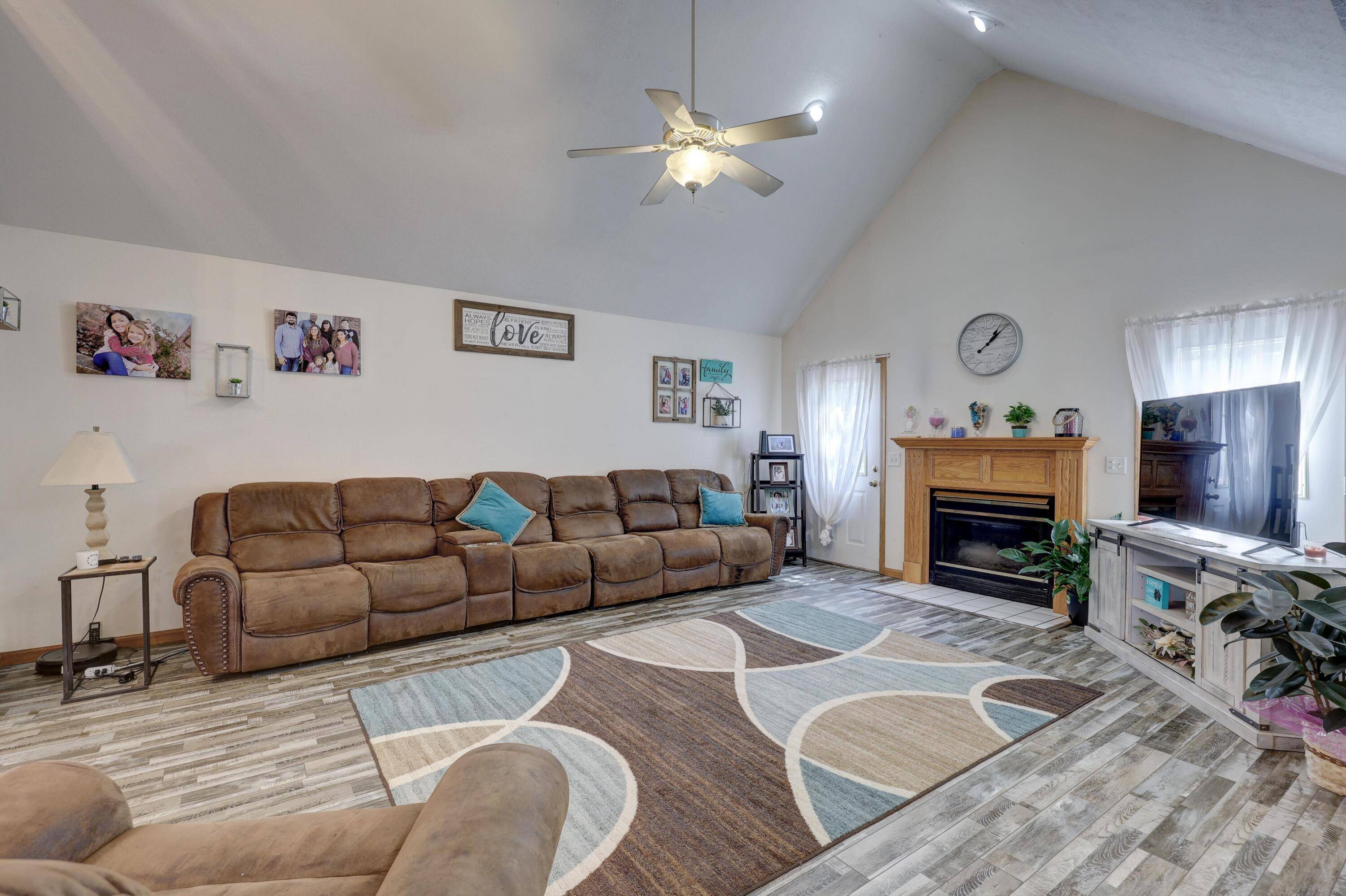 Joplin, MO 64801,1842 White Oak Drive