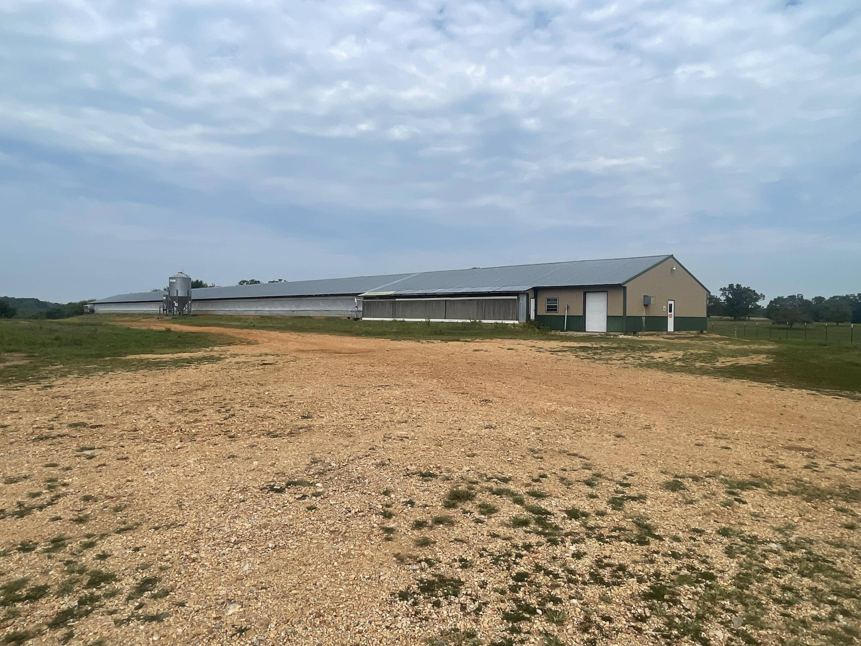 Washburn, MO 65772,18997 Farm Road 1082