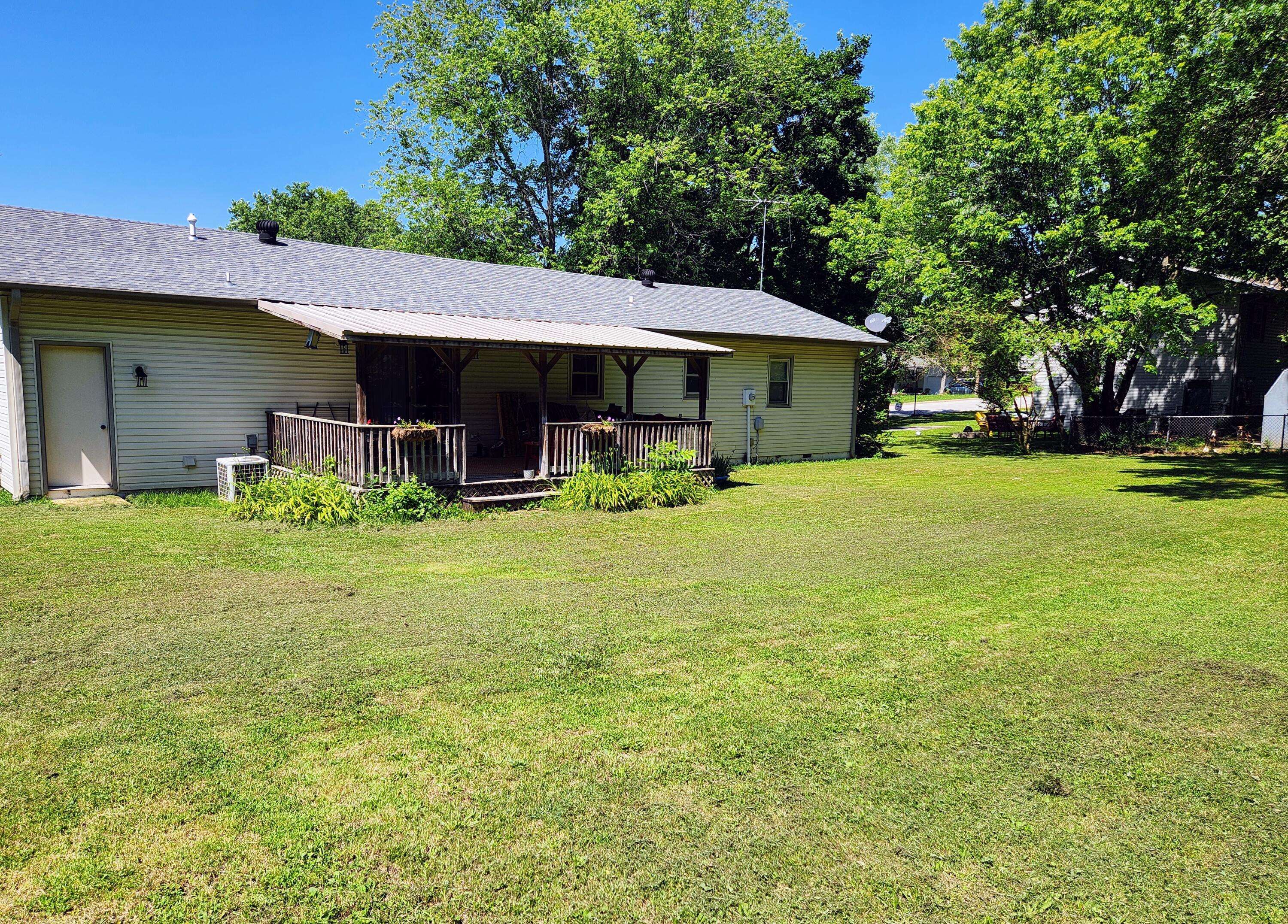 West Plains, MO 65775,1448 4th Street