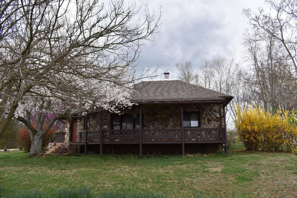 Willow Springs, MO 65793,1207 County Road 1070