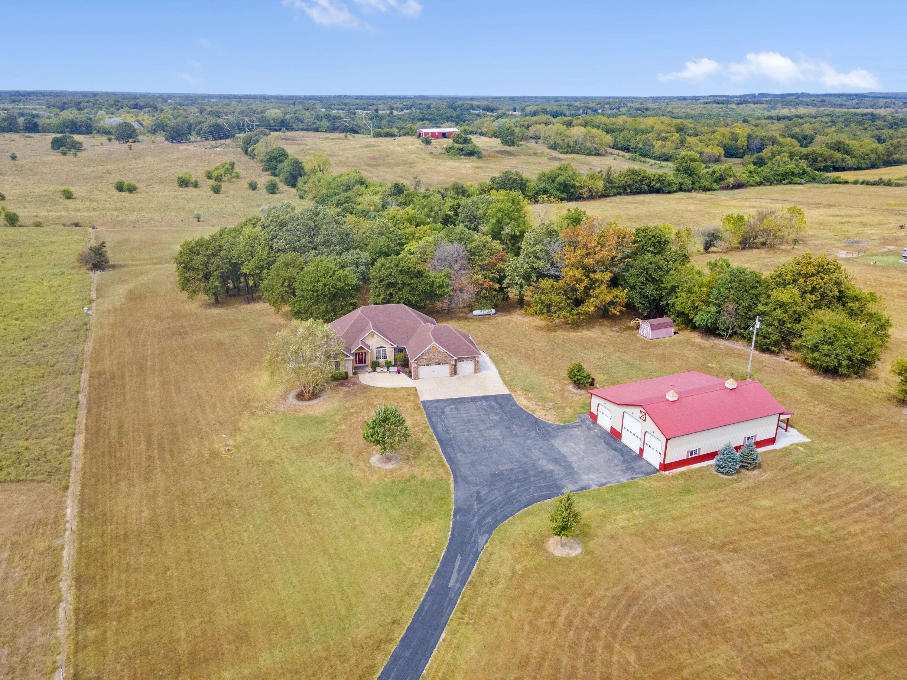 Willard, MO 65781,4121 North Farm Road 79