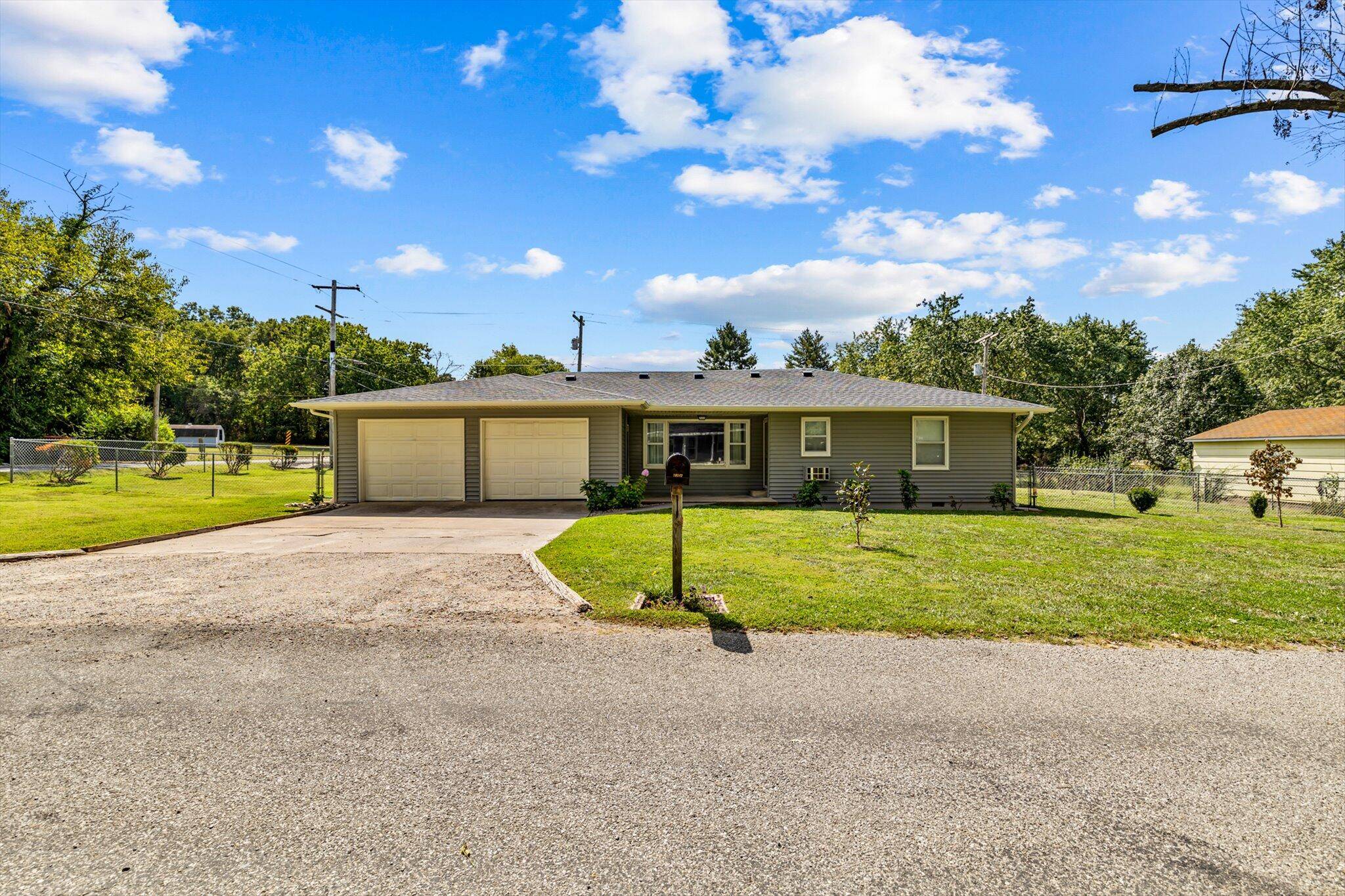 Cassville, MO 65625,19347 Hill Crest Lane