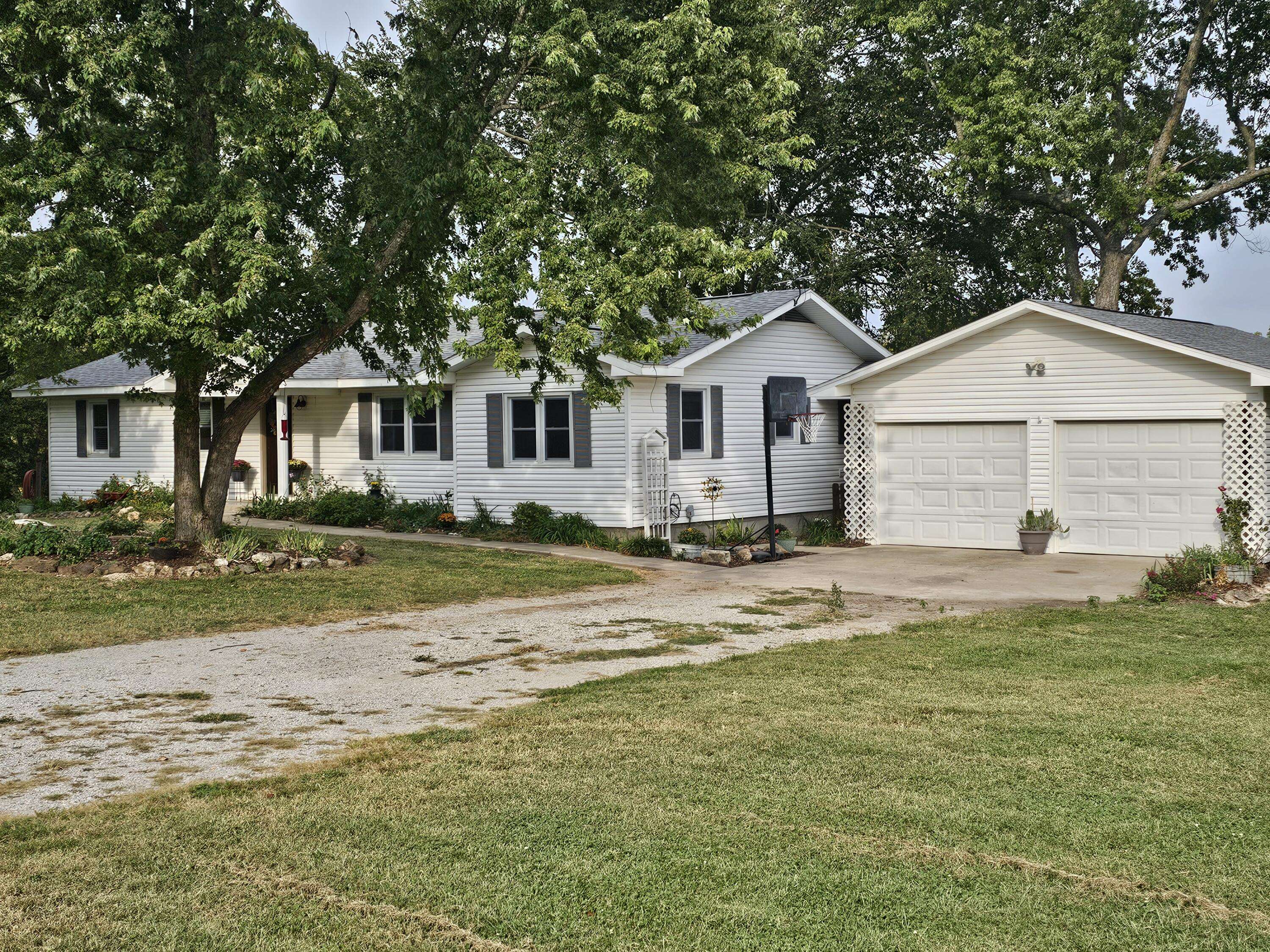 Pierce City, MO 65723,3540 Farm Road 1012