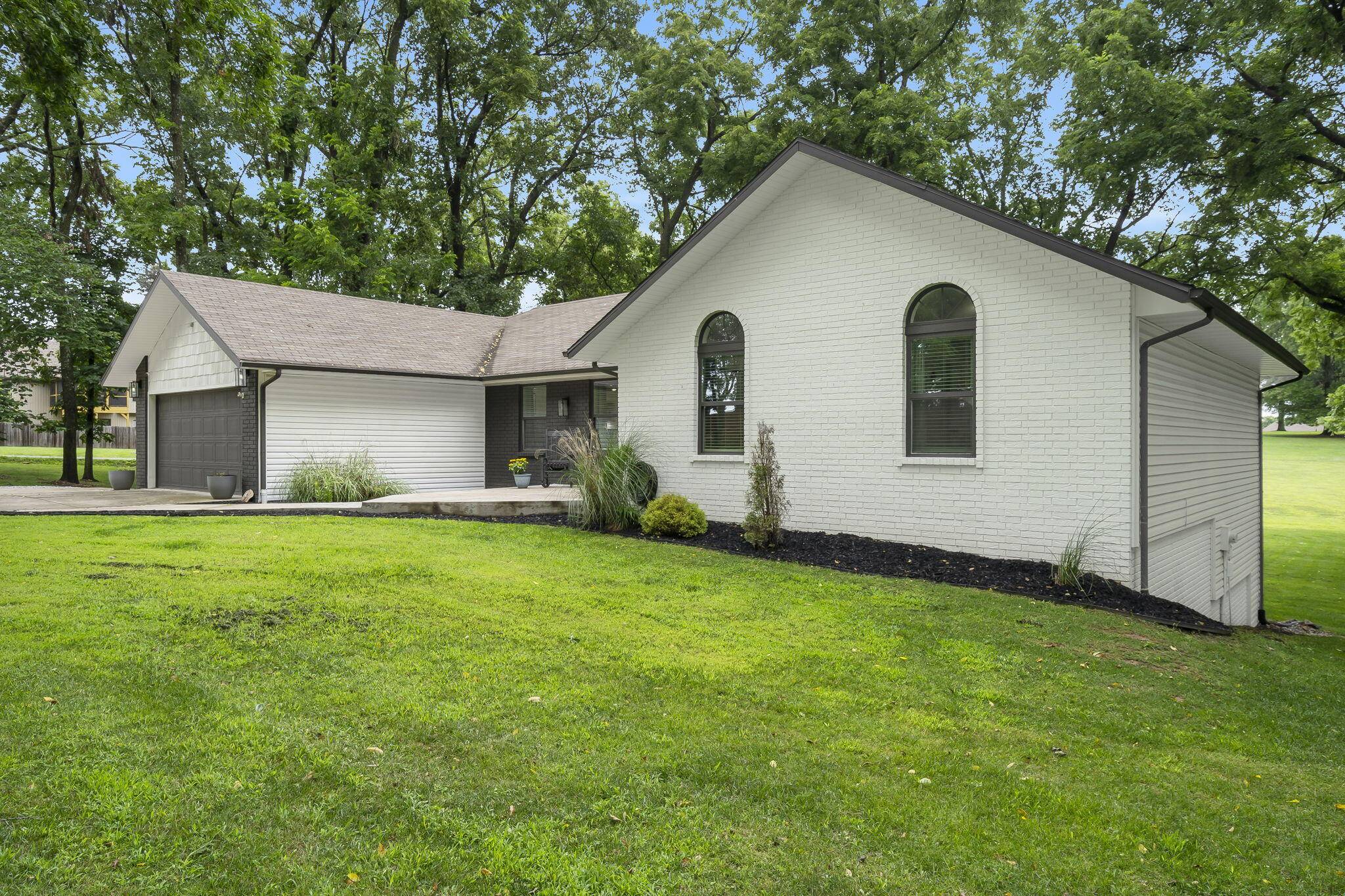 Ozark, MO 65721,3150 North Skyview Lane