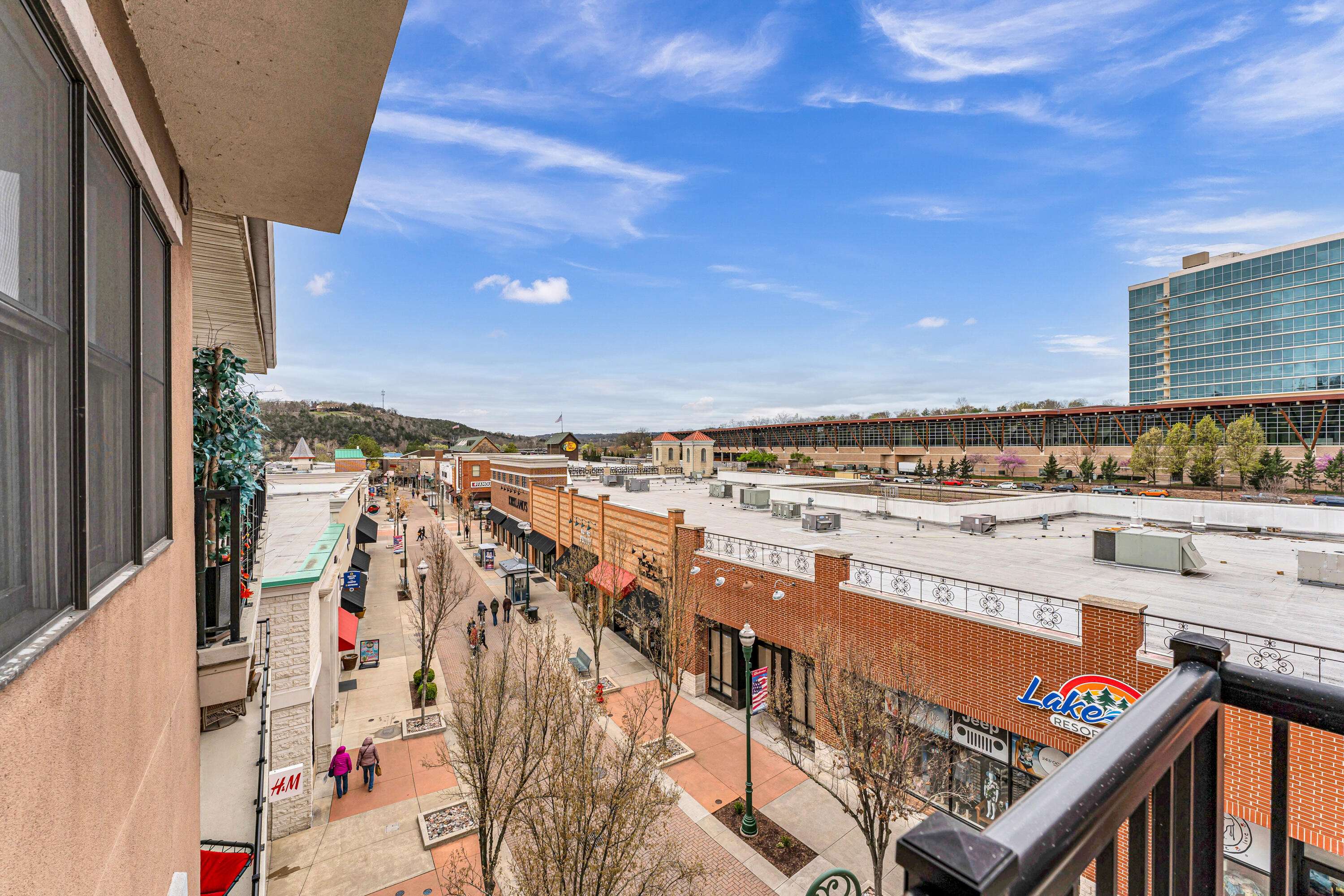 Branson, MO 65616,10304 Branson Landing Boulevard Boulevard #304