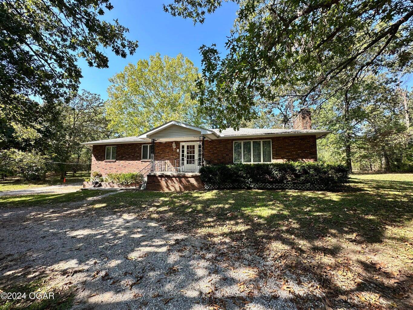 Neosho, MO 64850,7732 Trout Farm Road